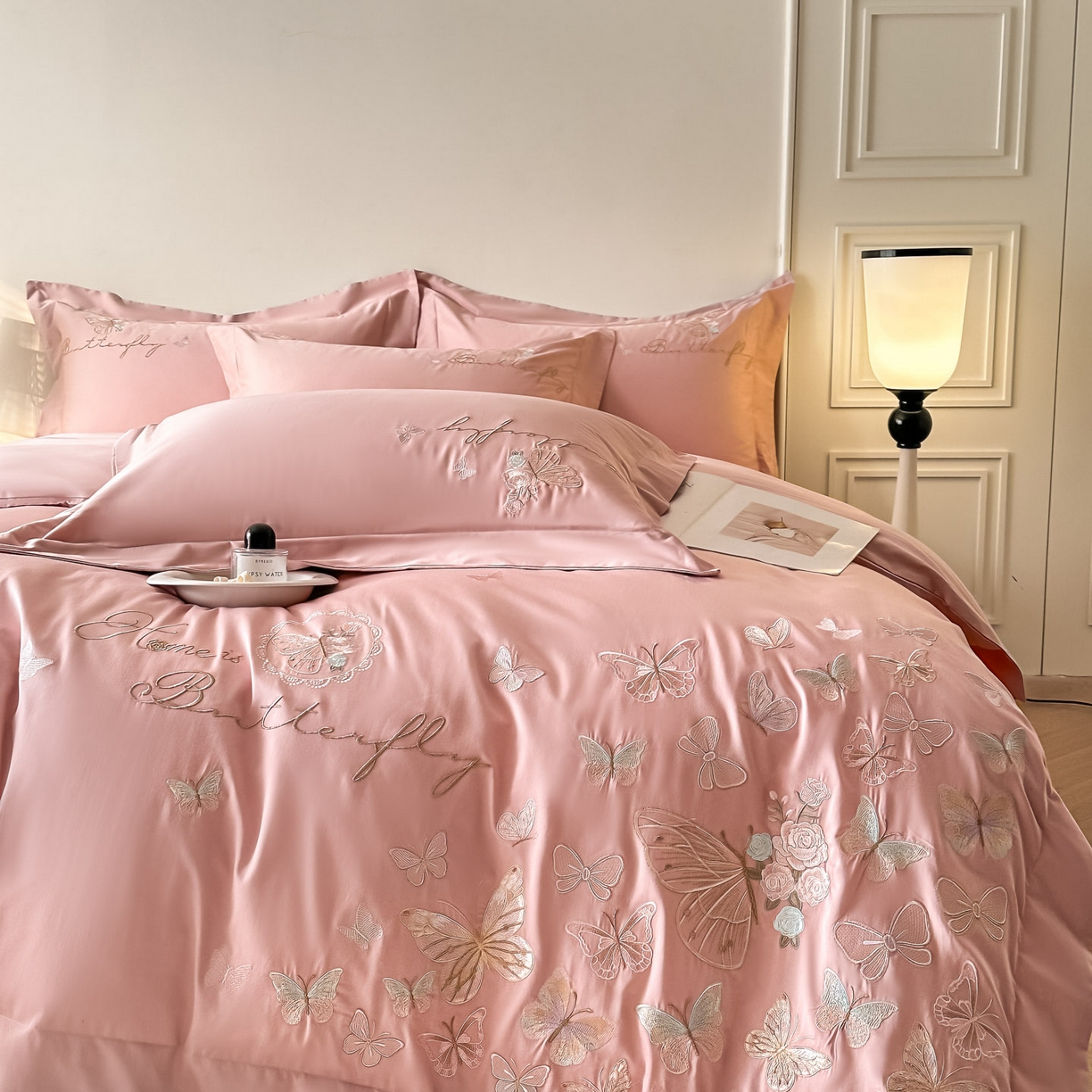 91家纺网 家纺一手货源 找家纺 金喜 2026新款柔软刺绣精梳棉四件套-梦蝶系列 梦蝶-浅豆沙