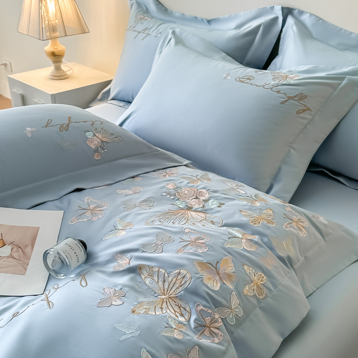 91家纺网 家纺一手货源 找家纺 金喜 2026新款柔软刺绣精梳棉四件套-梦蝶系列 梦蝶-繁星蓝