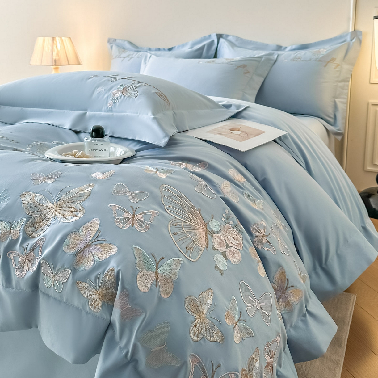 91家纺网 家纺一手货源 找家纺 金喜 2026新款柔软刺绣精梳棉四件套-梦蝶系列 梦蝶-繁星蓝