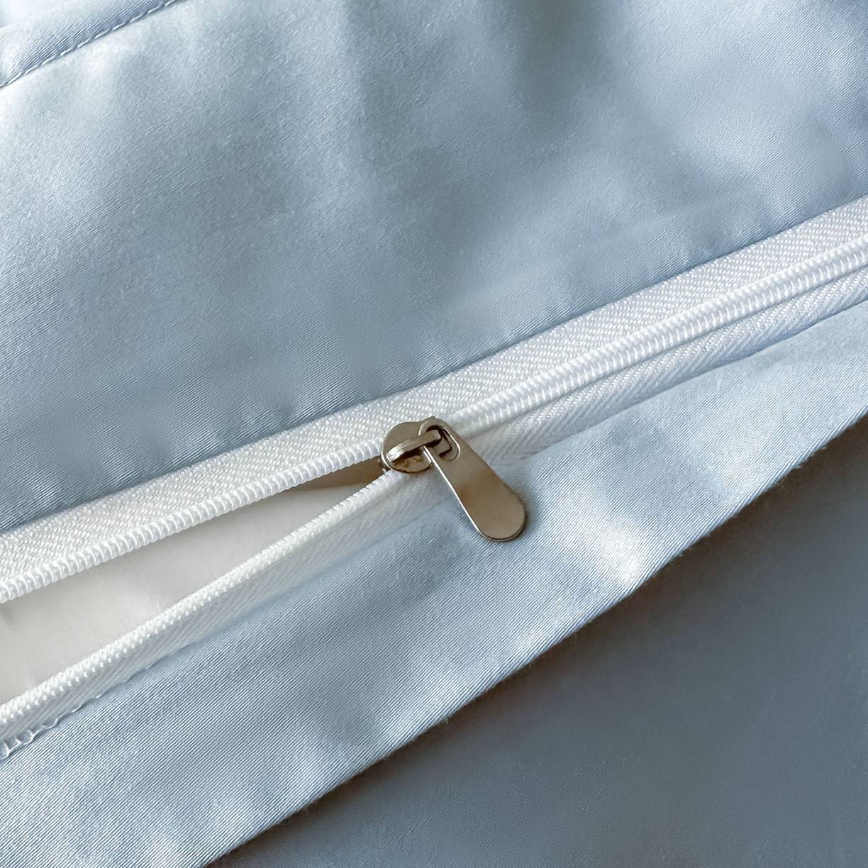 91家纺网 家纺一手货源 找家纺 金喜 2026新款柔软刺绣精梳棉四件套-梦蝶系列 梦蝶-繁星蓝