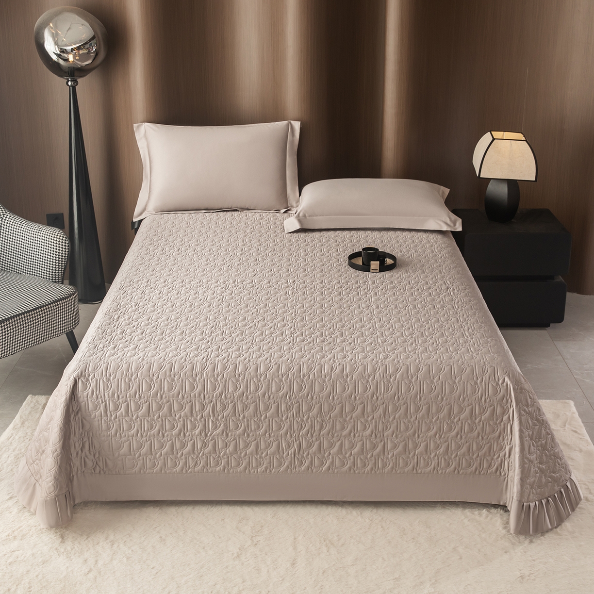 91家纺网 家纺一手货源 找家纺 金喜 2025新款100支全棉蚕丝床盖-风格二 粉灰