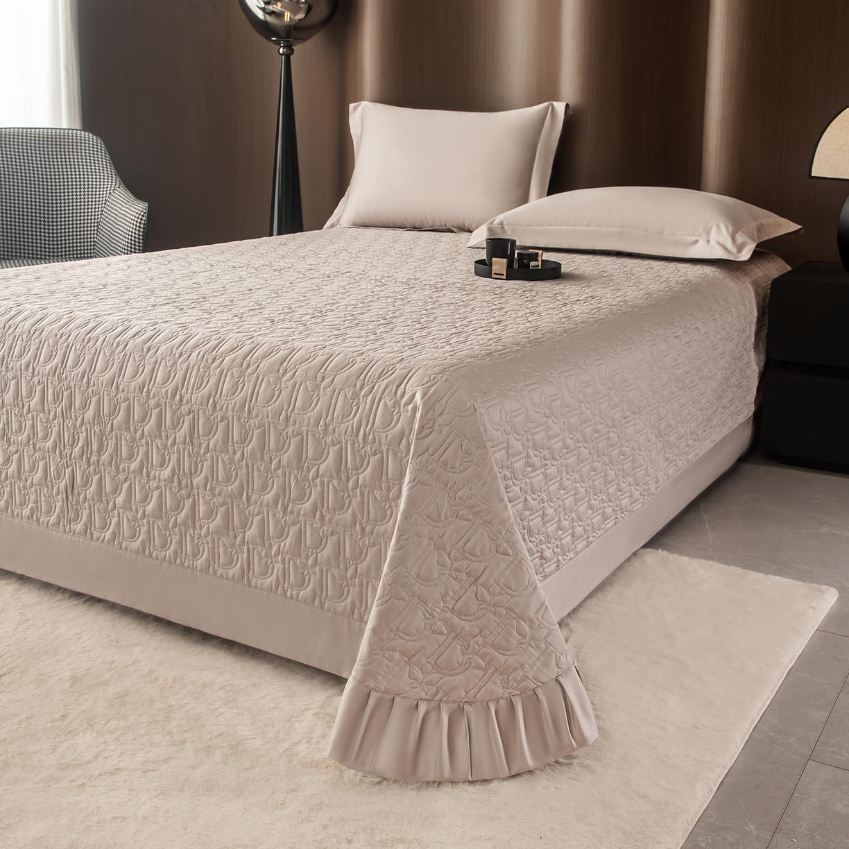 91家纺网 家纺一手货源 找家纺 金喜 2025新款100支全棉蚕丝床盖-风格二 粉灰