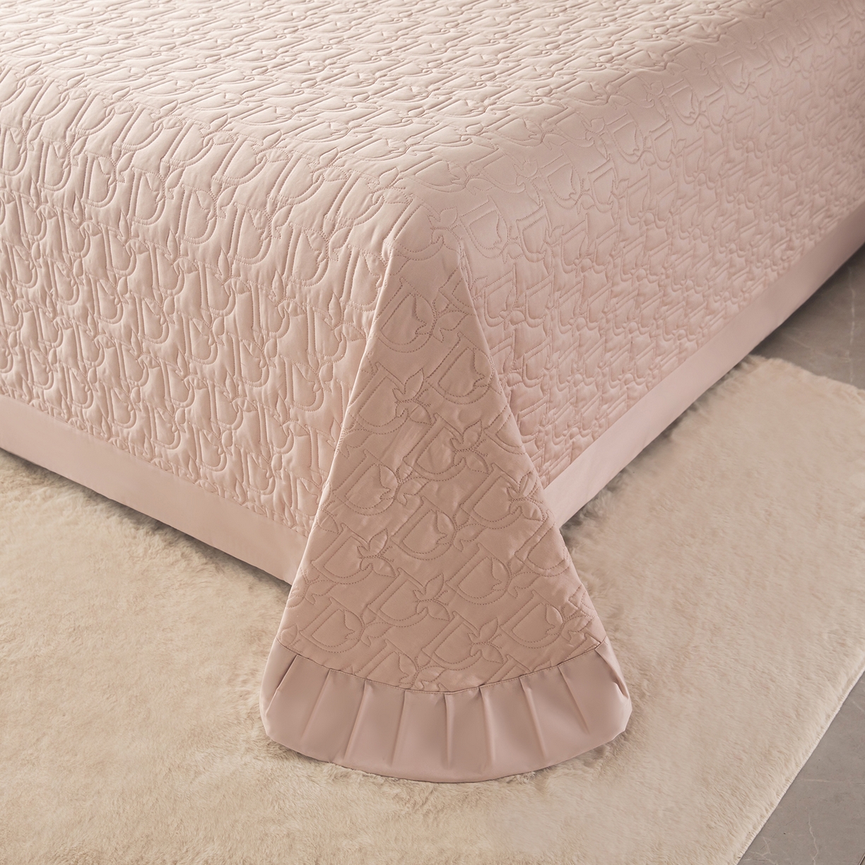 91家纺网 家纺一手货源 找家纺 金喜 2025新款100支全棉蚕丝床盖-风格二 白桃