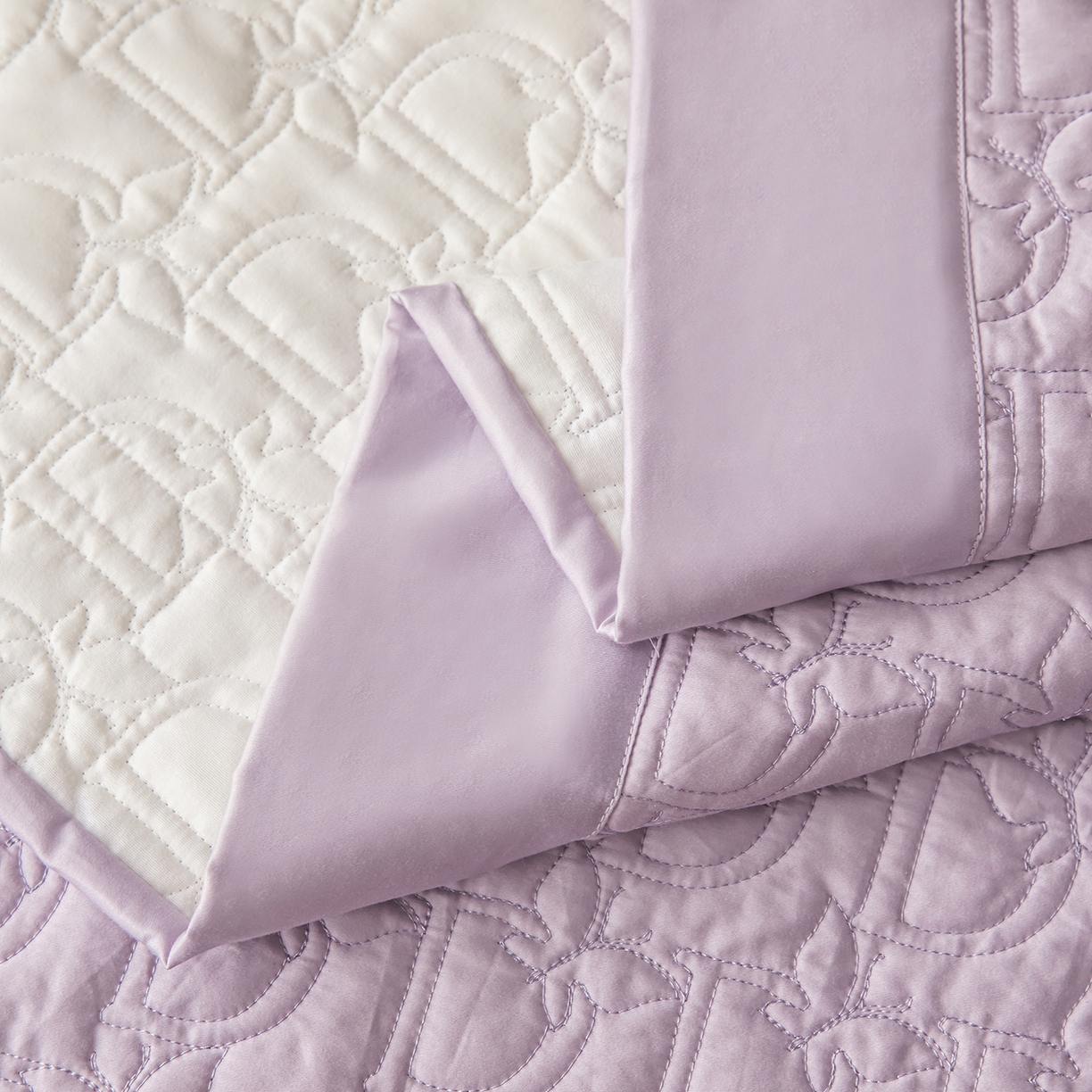 91家纺网 家纺一手货源 找家纺 金喜 2025新款100支全棉蚕丝床盖-风格二 霞光紫