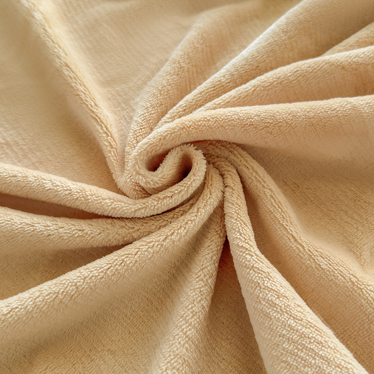 91家纺网 家纺一手货源 找家纺 金喜 支持定制2025新款200G牛奶绒纯色床笠 茶棕