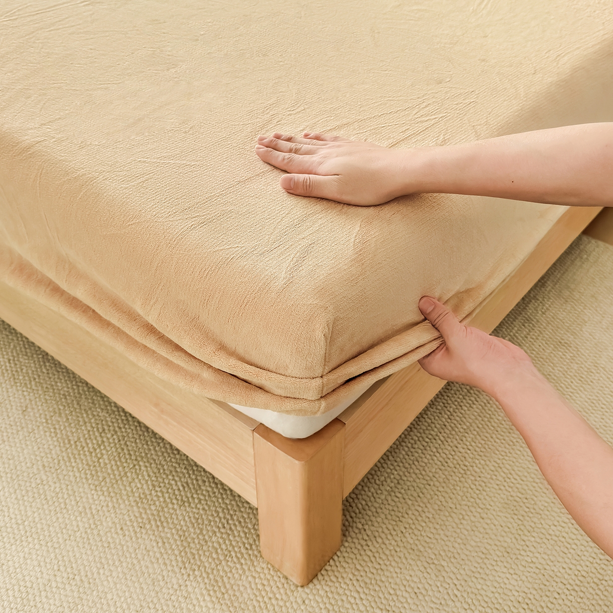 91家纺网 家纺一手货源 找家纺 金喜 支持定制2025新款200G牛奶绒纯色床笠 茶棕