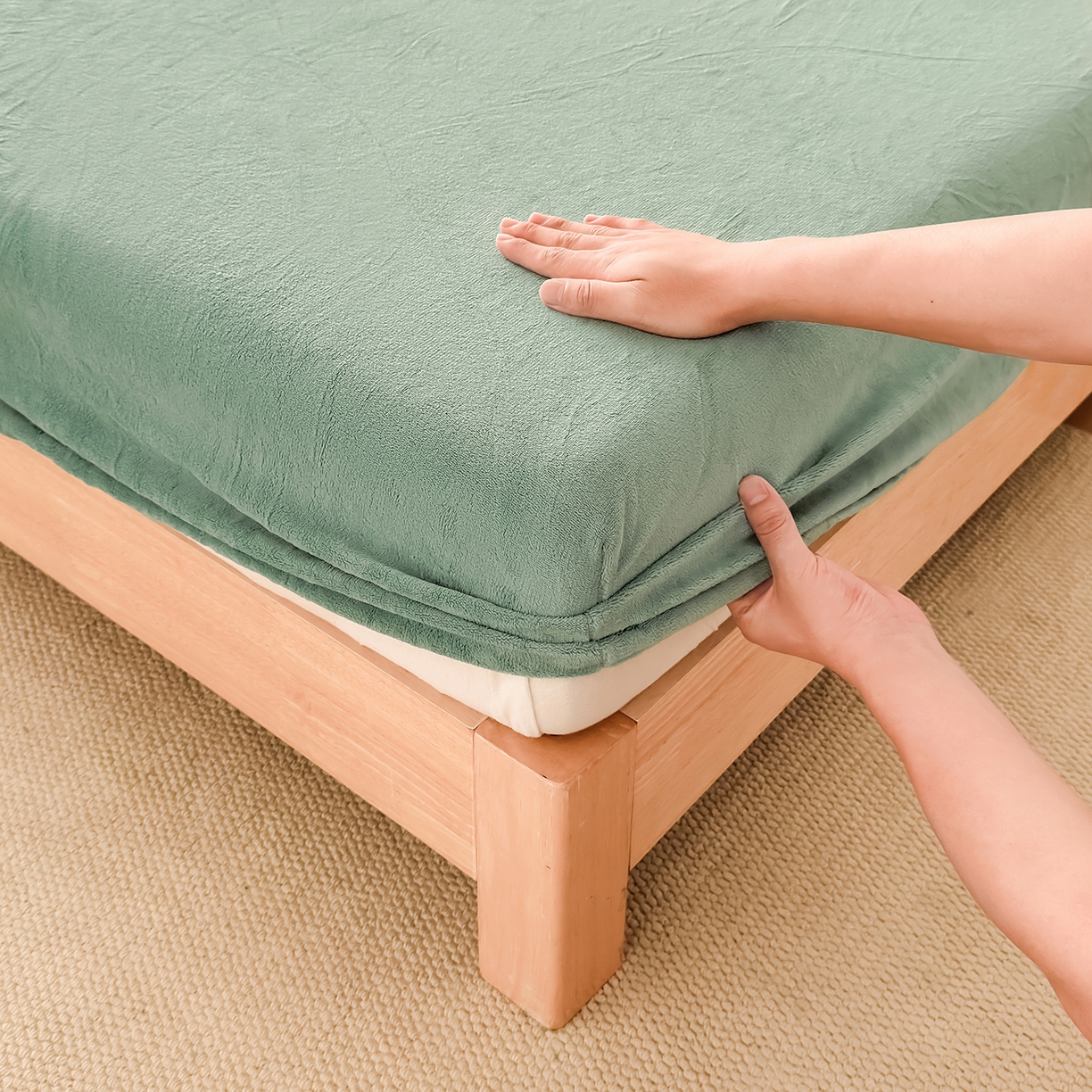 91家纺网 家纺一手货源 找家纺 金喜 支持定制2025新款200G牛奶绒纯色床笠 豆绿