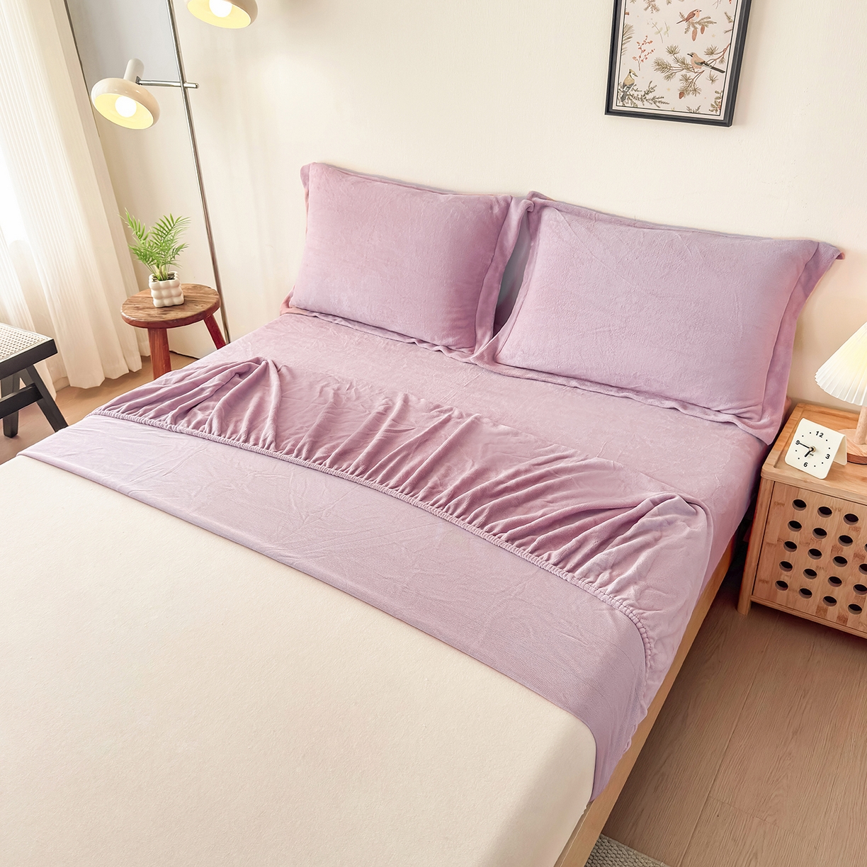 91家纺网 家纺一手货源 找家纺 金喜 支持定制2025新款200G牛奶绒纯色床笠 芋泥紫