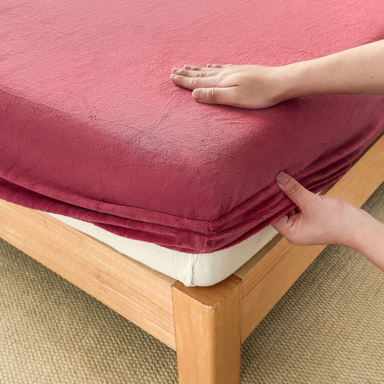 91家纺网 家纺一手货源 找家纺 金喜 支持定制2025新款200G牛奶绒纯色床笠 豆沙