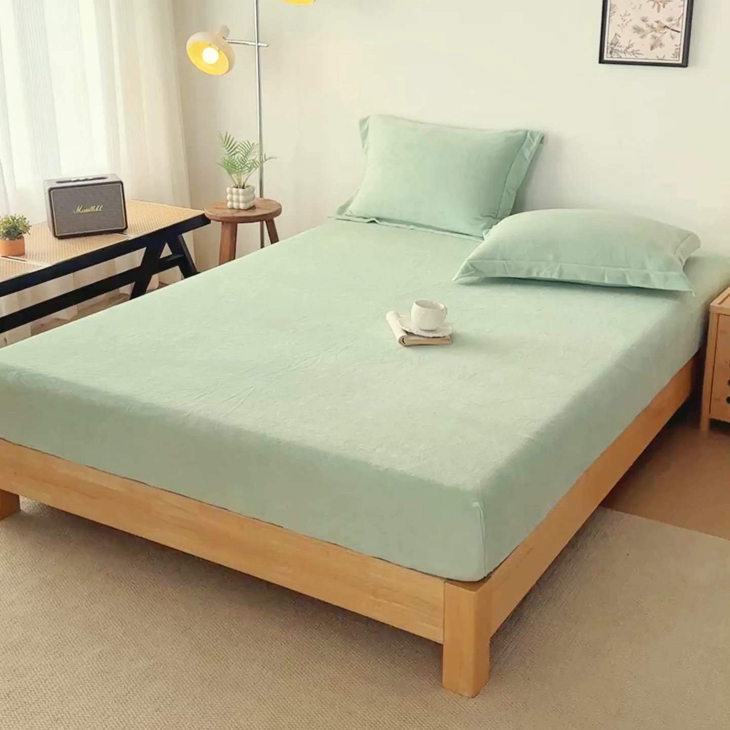 91家纺网 家纺一手货源 找家纺 金喜 支持定制2025新款200G牛奶绒纯色床笠 艾绿