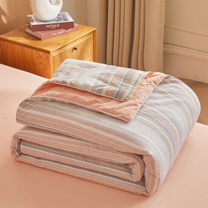 91家纺网 家纺一手货源 找家纺 金喜 2025新款全棉棉花被夏被四件套 西蒙粉