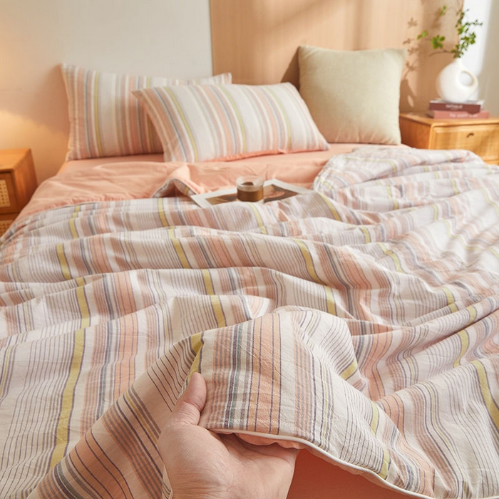 91家纺网 家纺一手货源 找家纺 金喜 2025新款全棉棉花被夏被四件套 西蒙粉