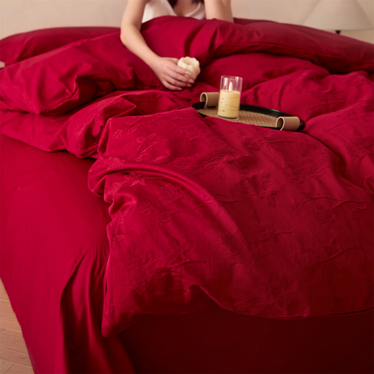 91家纺网 家纺一手货源 找家纺 笙意家纺 2026新款婚庆A版全棉60支亮面提花B版40支13372全棉四件套 岁月留声