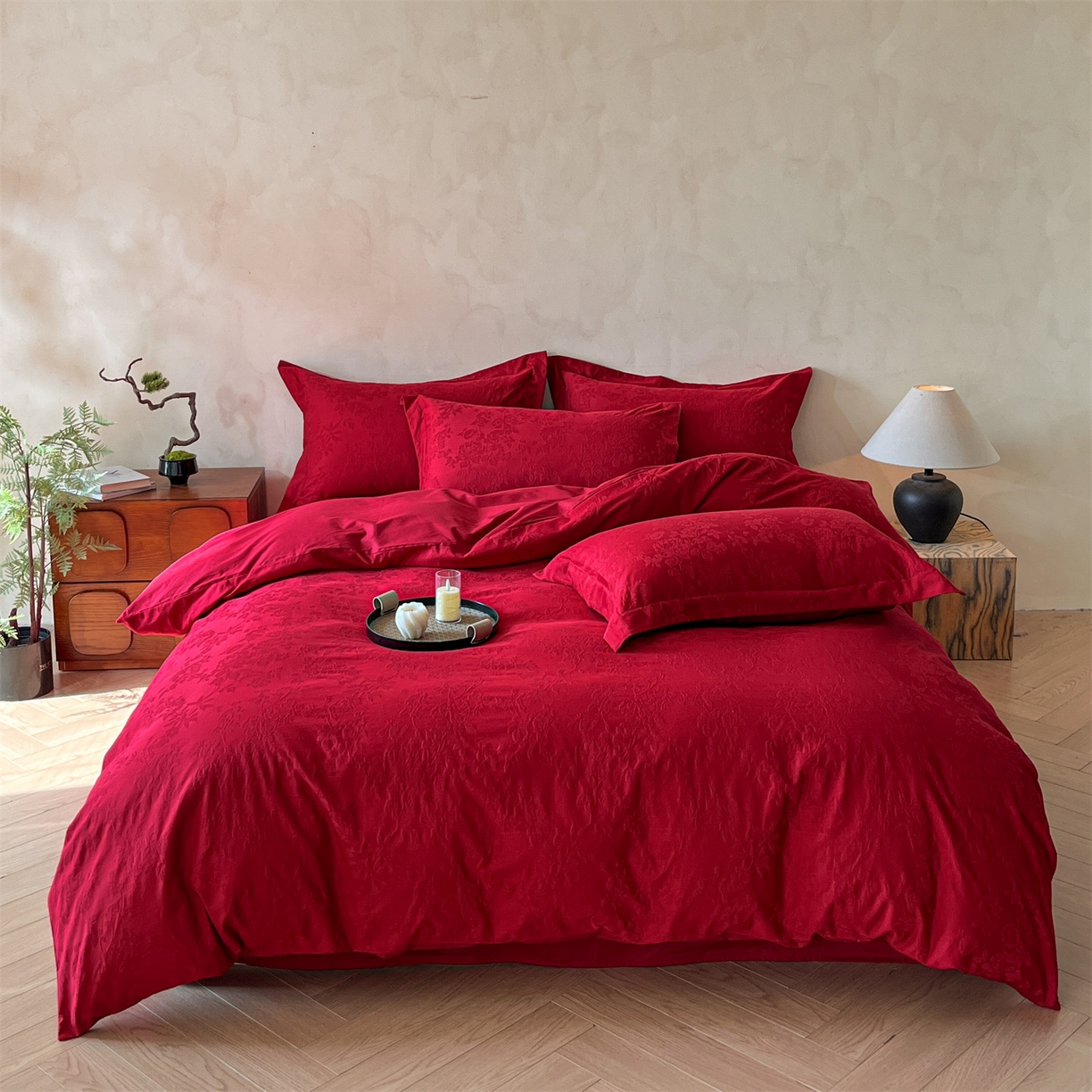 91家纺网 家纺一手货源 找家纺 笙意家纺 2026新款婚庆A版全棉60支亮面提花B版40支13372全棉四件套 花香韵美