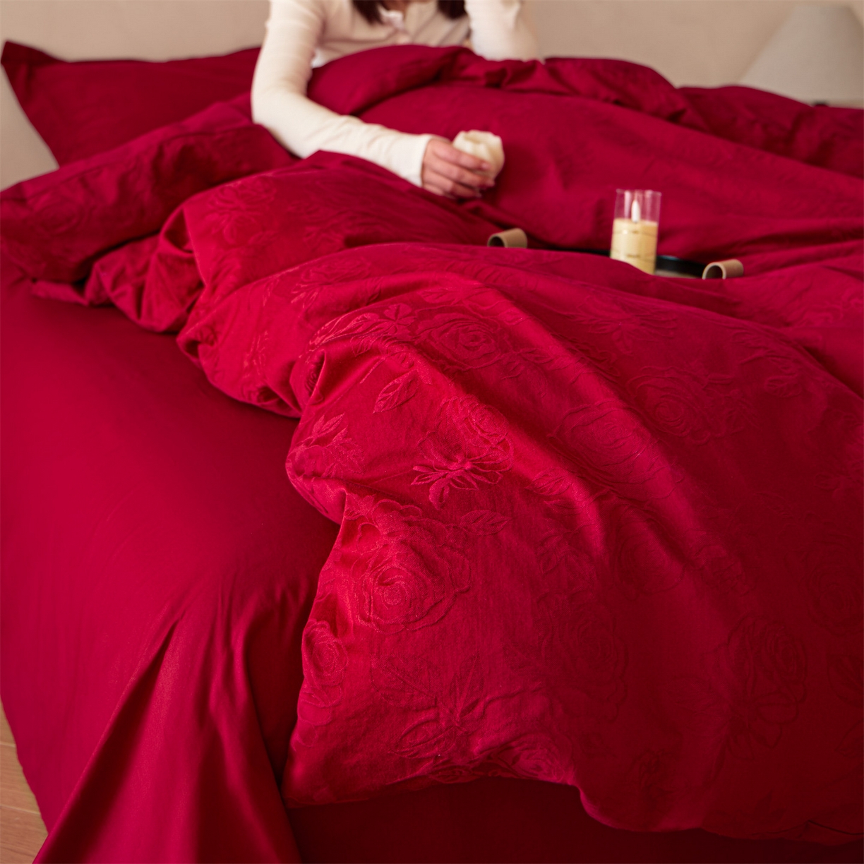 91家纺网 家纺一手货源 找家纺 笙意家纺 2026新款婚庆A版全棉60支亮面提花B版40支13372全棉四件套 玫瑰之恋