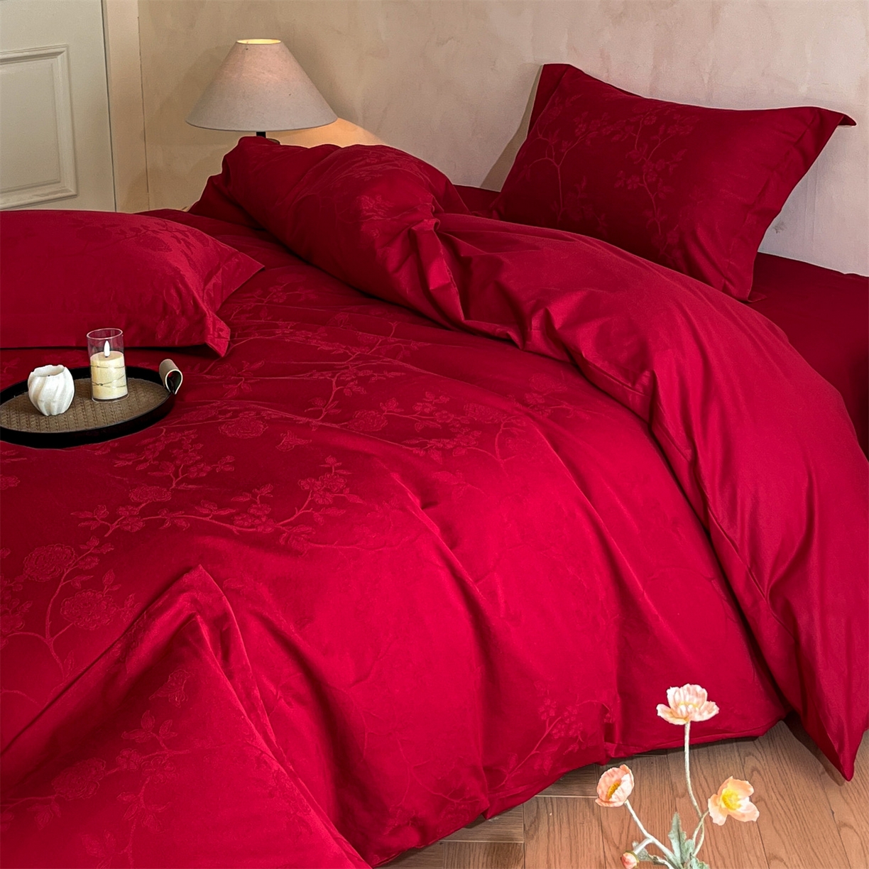 91家纺网 家纺一手货源 找家纺 笙意家纺 2026新款婚庆A版全棉60支亮面提花B版40支13372全棉四件套 花戏蝶