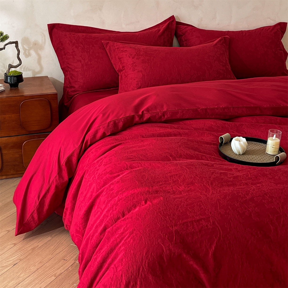 91家纺网 家纺一手货源 找家纺 笙意家纺 2026新款婚庆A版全棉60支亮面提花B版40支13372全棉四件套 梦幻花园-红