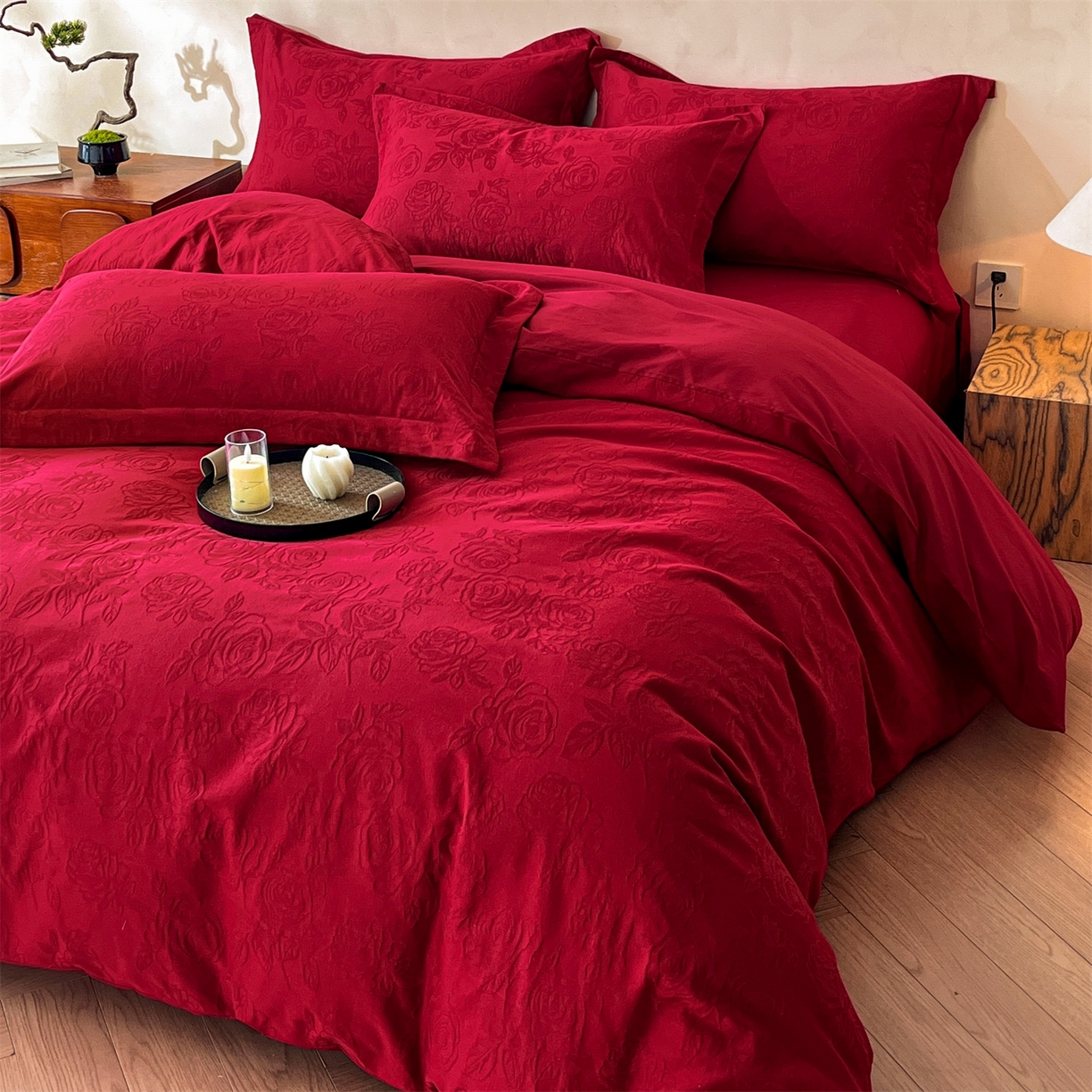 91家纺网 家纺一手货源 找家纺 笙意家纺 2026新款婚庆A版全棉60支亮面提花B版40支13372全棉四件套 玫瑰之恋