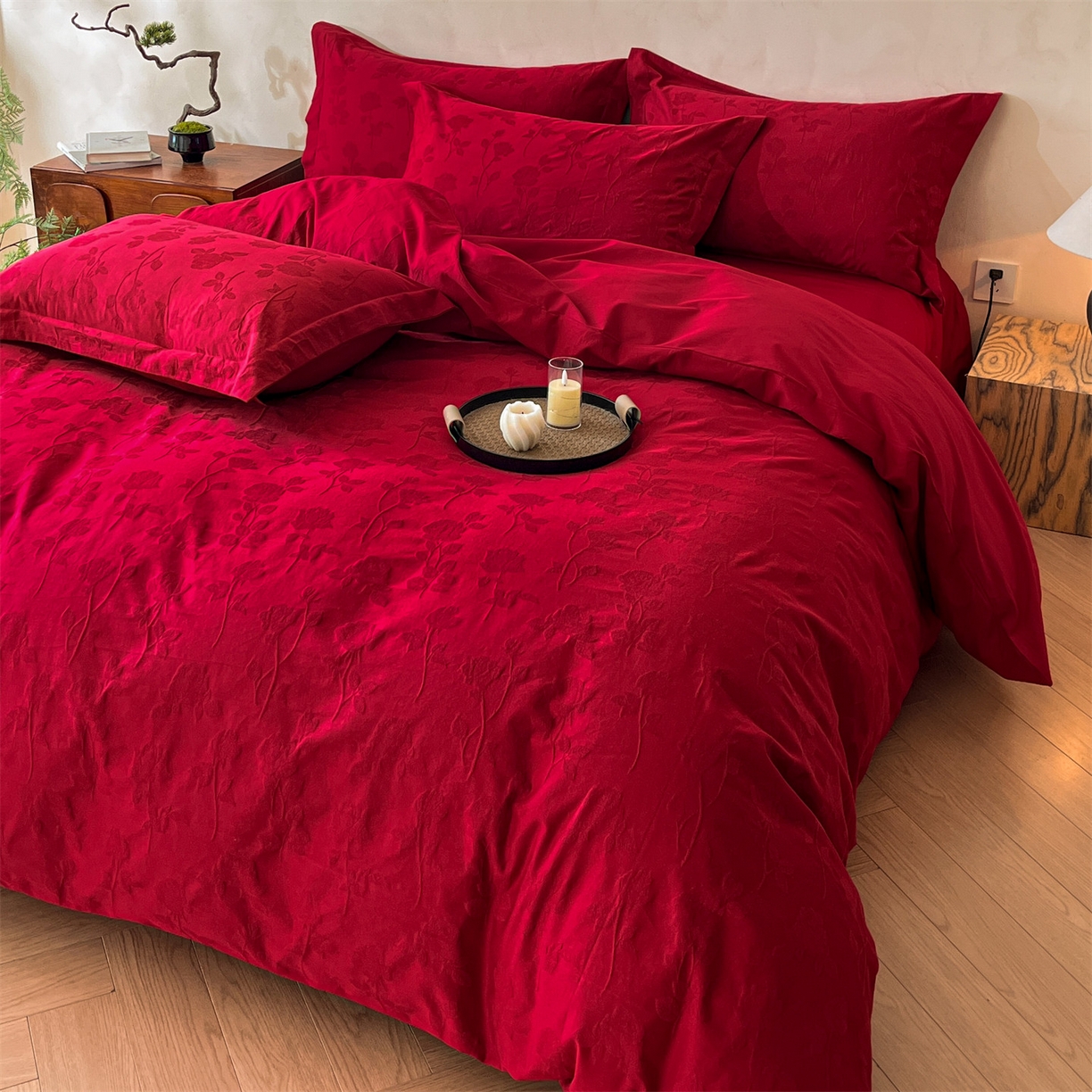 91家纺网 家纺一手货源 找家纺 笙意家纺 2026新款婚庆A版全棉60支亮面提花B版40支13372全棉四件套 岁月留声