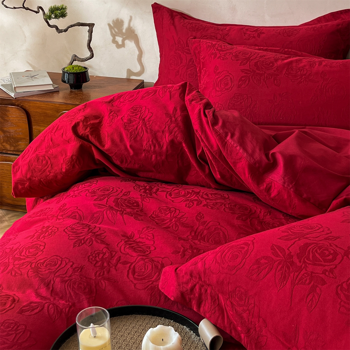 91家纺网 家纺一手货源 找家纺 笙意家纺 2026新款婚庆A版全棉60支亮面提花B版40支13372全棉四件套 玫瑰之恋