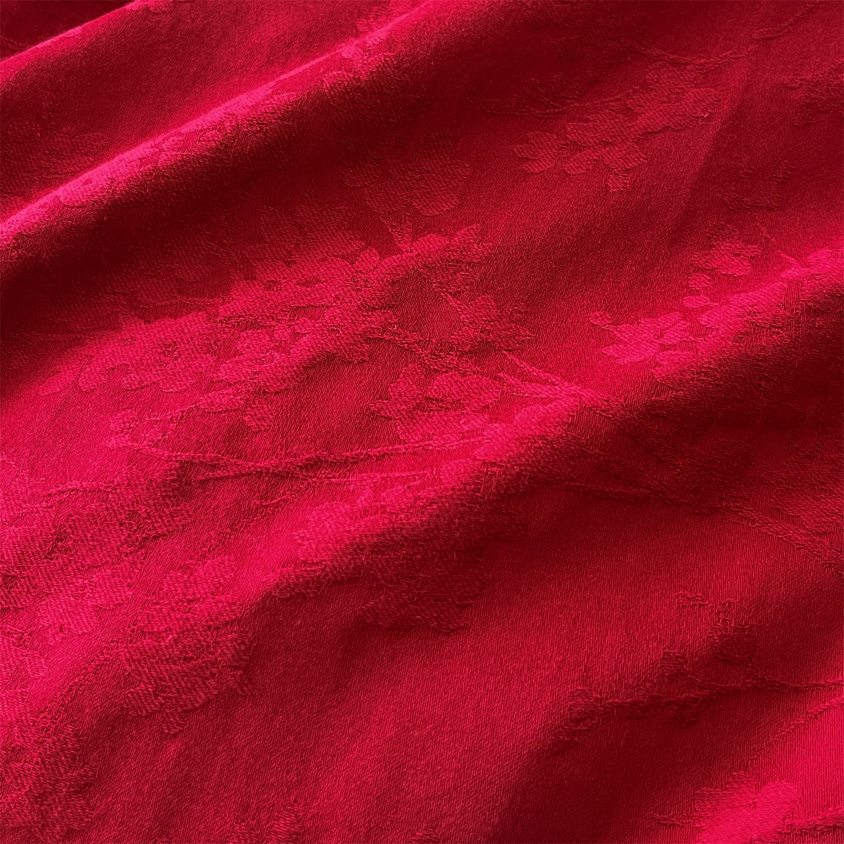 91家纺网 家纺一手货源 找家纺 笙意家纺 2026新款婚庆A版全棉60支亮面提花B版40支13372全棉四件套 梦幻花园-红