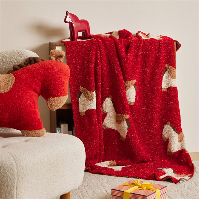 91家纺网 家纺一手货源 找家纺 （总）暖绵绵家纺 2026春夏新款针织毯毯子多功能盖毯+抱枕-马年米洛特