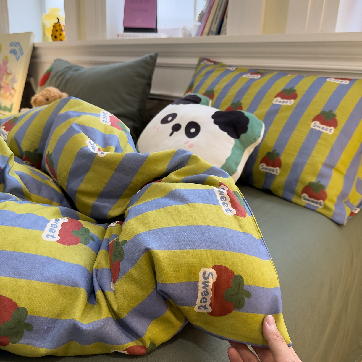 91家纺网 家纺一手货源 找家纺 呗旺鹿 2026新款ins风全棉撞色双层纱毛巾绣甜柿子系列四件套 甜柿绿