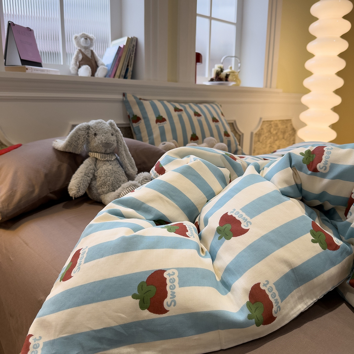 91家纺网 家纺一手货源 找家纺 呗旺鹿 2026新款ins风全棉撞色双层纱毛巾绣甜柿子系列四件套 甜柿蓝