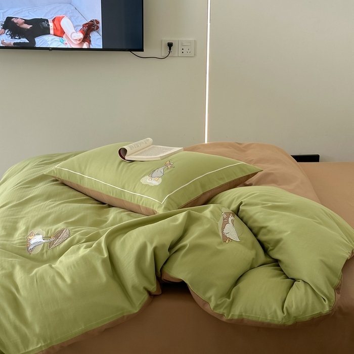 91家纺网 家纺一手货源 找家纺 （总）初拾 2023新款全棉大雁纹年轻系列四件套—沙滩鸭