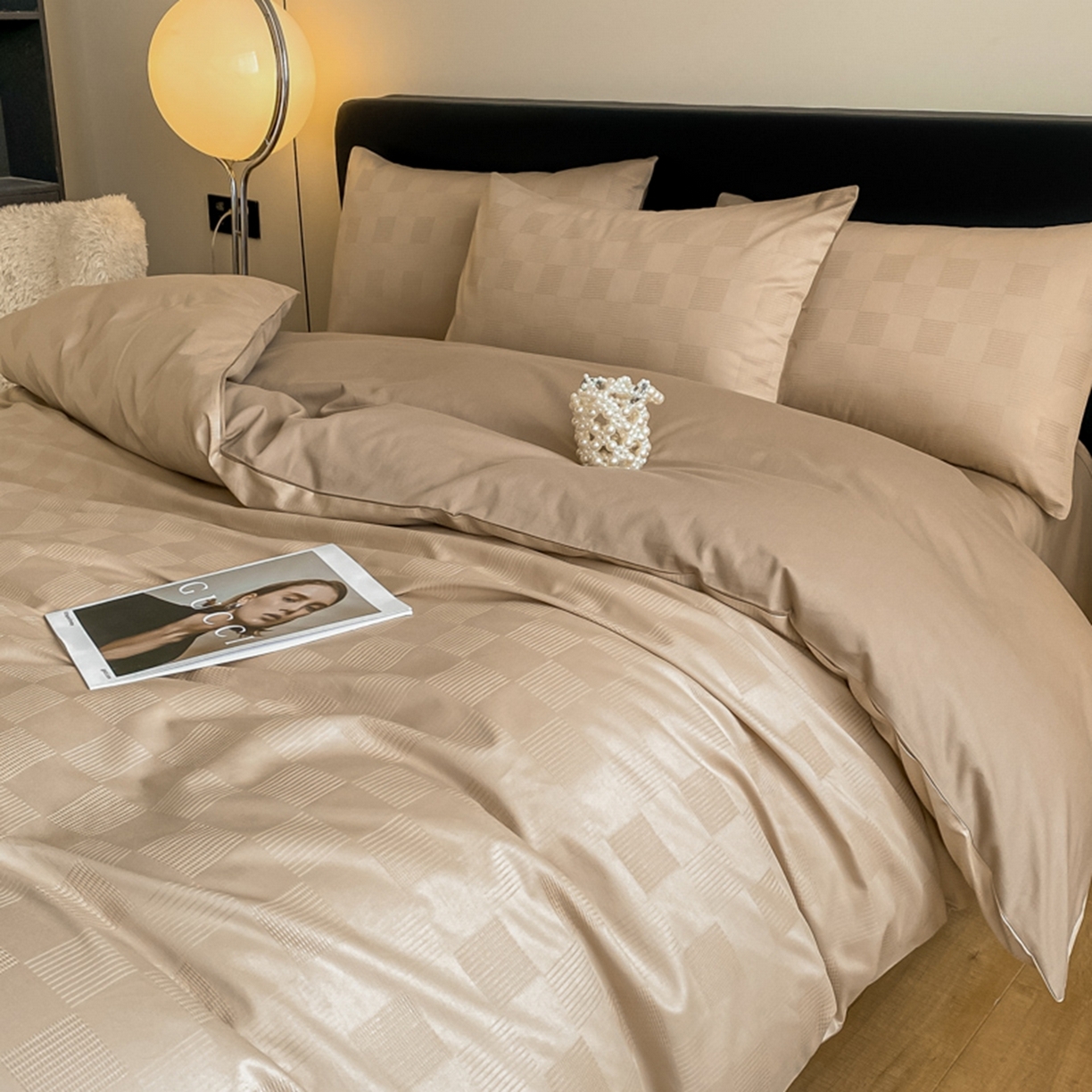 91家纺网 家纺一手货源 找家纺 琪格格纺织 2026新款轻奢长绒棉纯棉高级感提花方格酒店名宿居家四件套 60长绒棉-简格亚麻棕