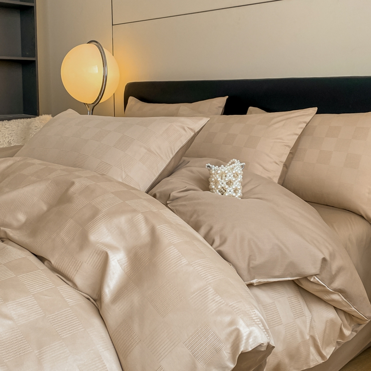 91家纺网 家纺一手货源 找家纺 琪格格纺织 2026新款轻奢长绒棉纯棉高级感提花方格酒店名宿居家四件套 60长绒棉-简格亚麻棕