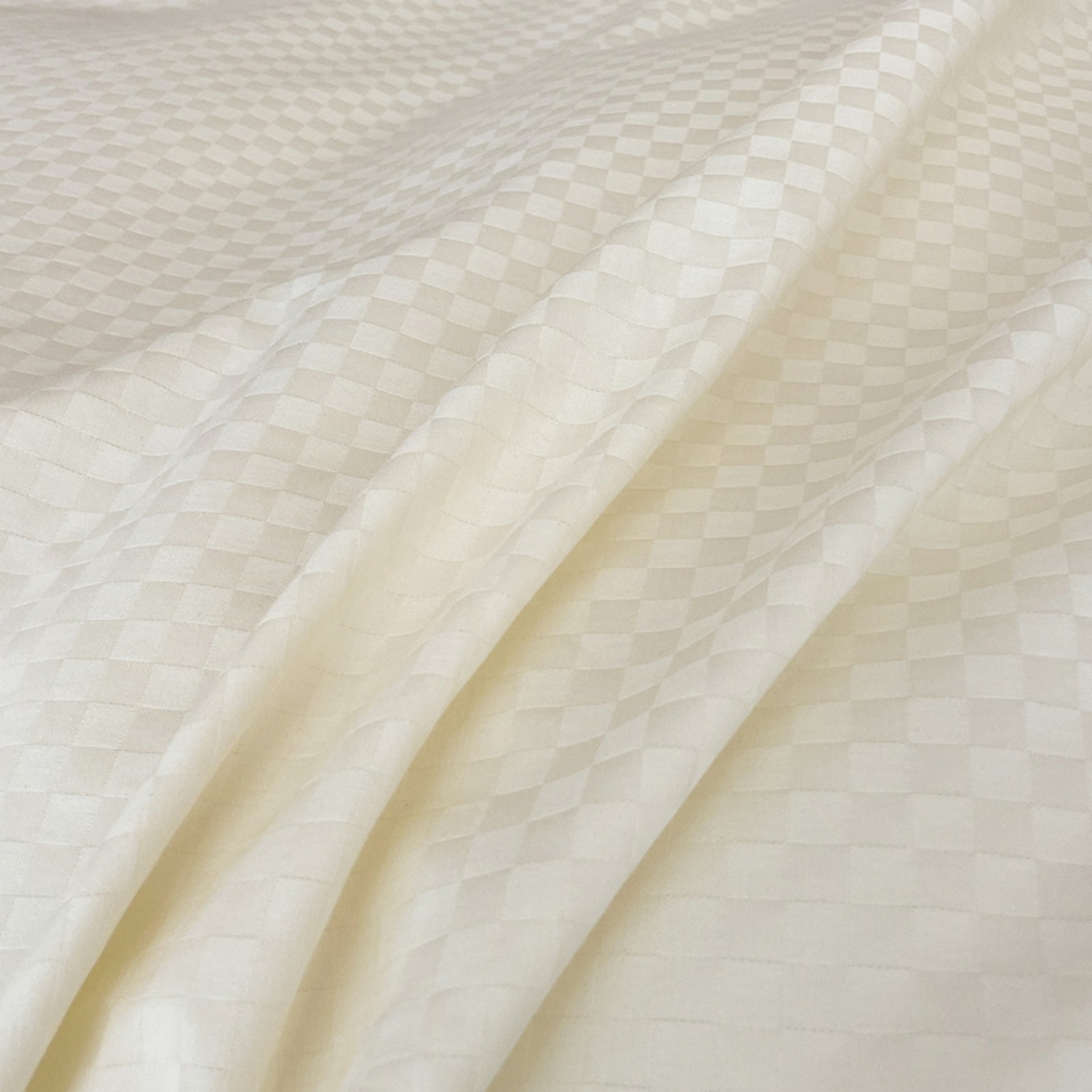 91家纺网 家纺一手货源 找家纺 琪格格纺织 2026新款轻奢长绒棉纯棉高级感提花方格酒店名宿居家四件套 60长绒棉-奶昔白+果绿