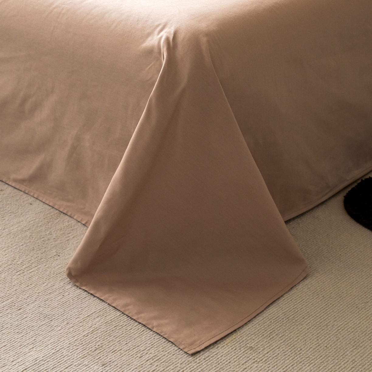 91家纺网 家纺一手货源 找家纺 琪格格纺织 2026新款轻奢长绒棉纯棉高级感提花方格酒店名宿居家四件套 60长绒棉-奶昔白+摩卡棕