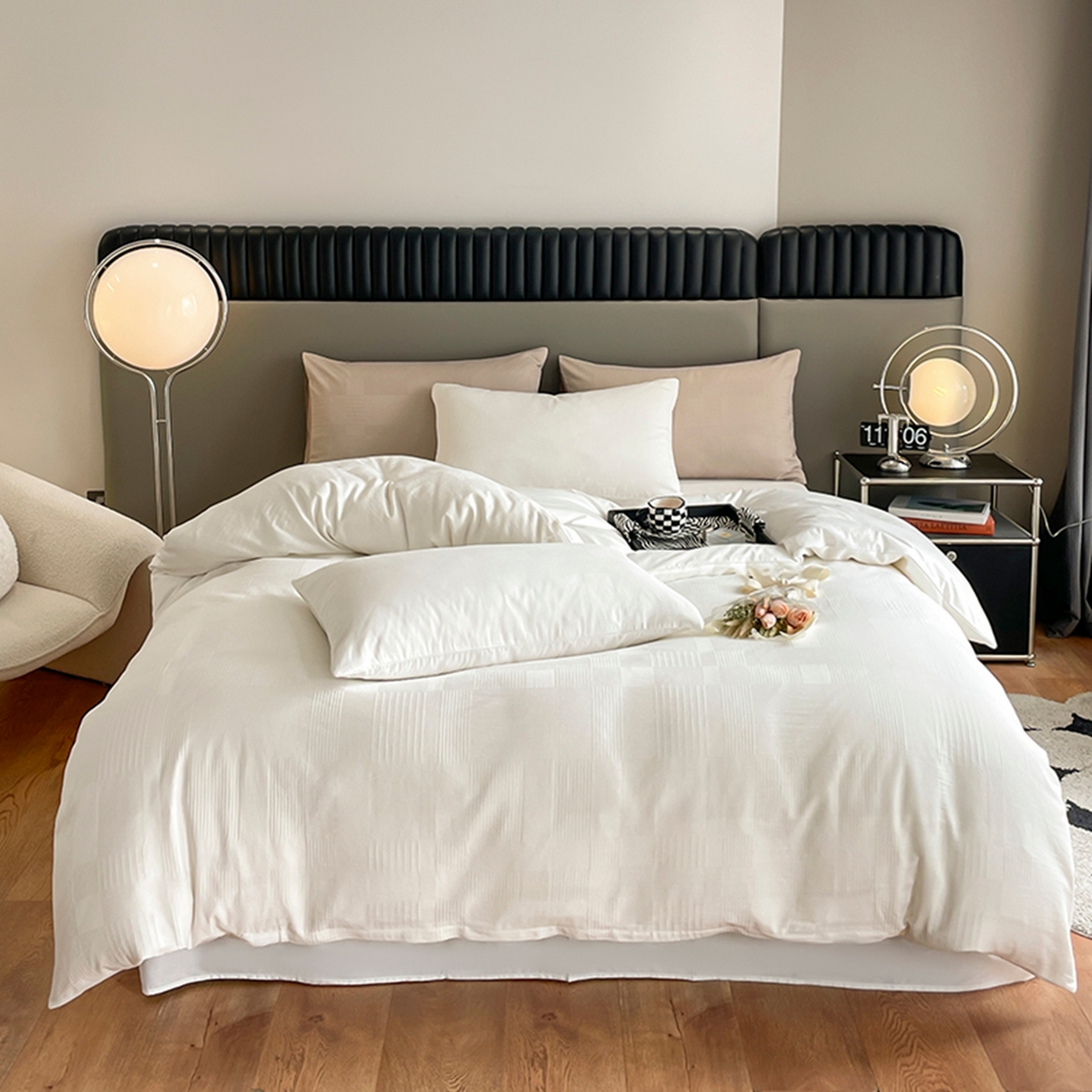 91家纺网 家纺一手货源 找家纺 琪格格纺织 2026新款轻奢长绒棉纯棉高级感提花方格酒店名宿居家四件套 原棉大提花-本白