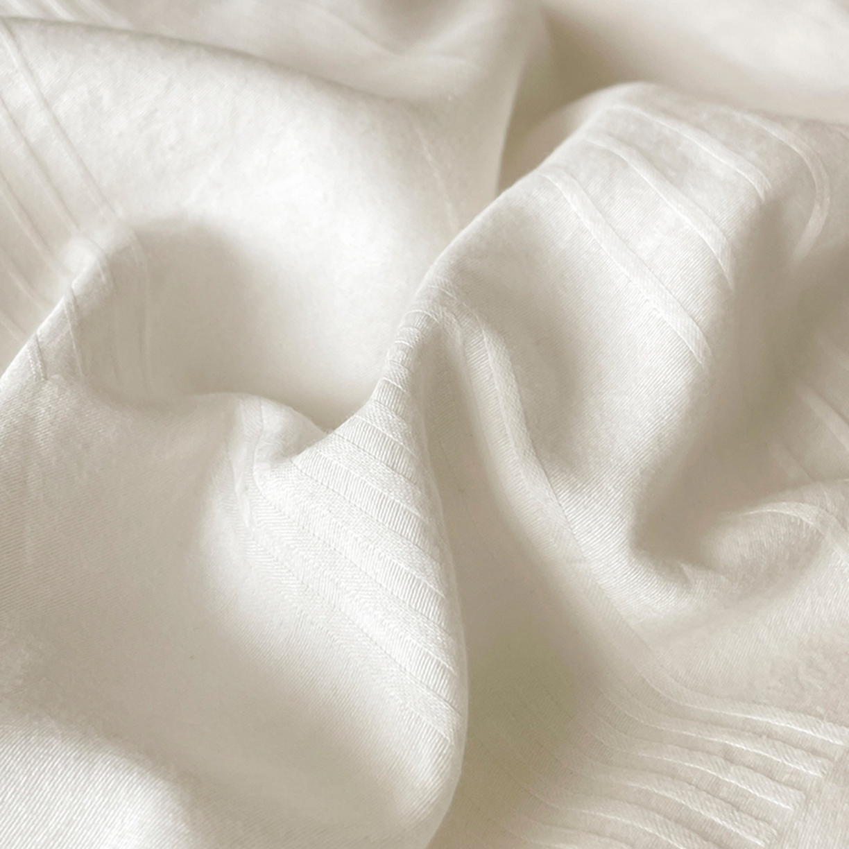 91家纺网 家纺一手货源 找家纺 琪格格纺织 2026新款轻奢长绒棉纯棉高级感提花方格酒店名宿居家四件套 原棉大提花-本白