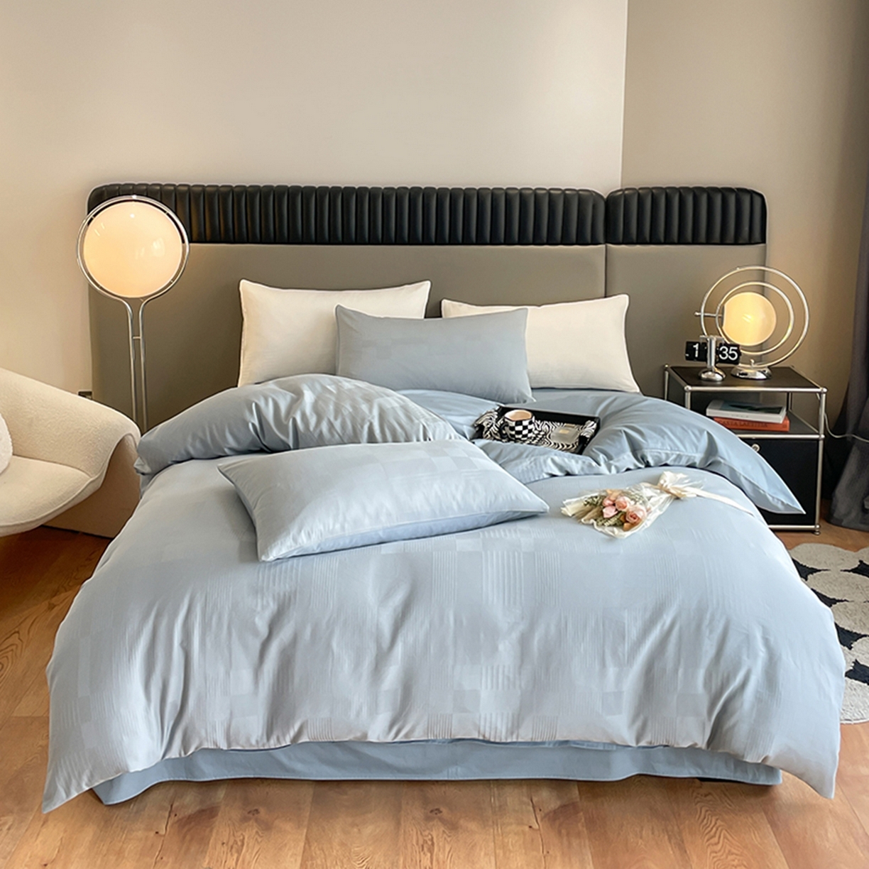 91家纺网 家纺一手货源 找家纺 琪格格纺织 2026新款轻奢长绒棉纯棉高级感提花方格酒店名宿居家四件套 原棉大提花-浅蓝