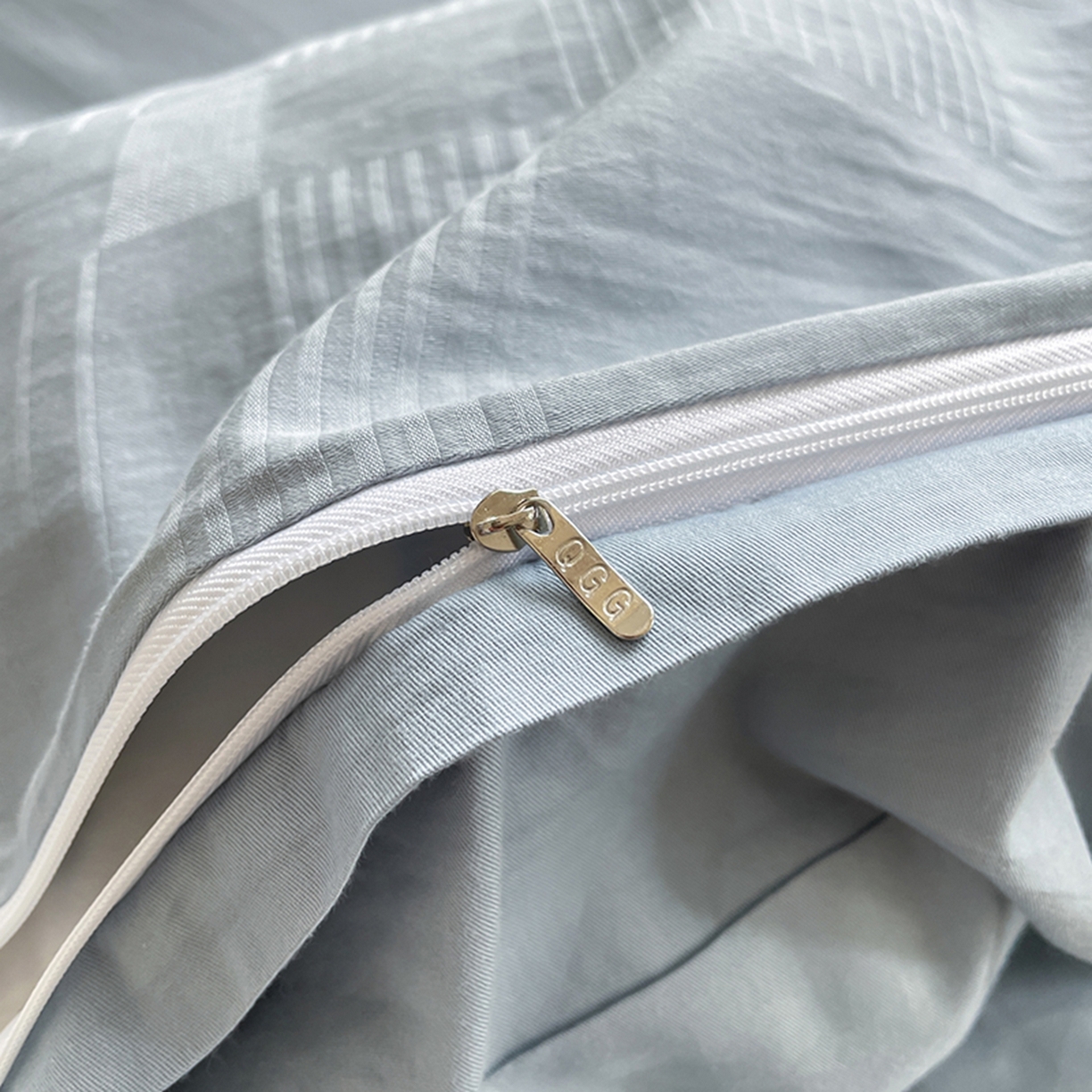 91家纺网 家纺一手货源 找家纺 琪格格纺织 2026新款轻奢长绒棉纯棉高级感提花方格酒店名宿居家四件套 原棉大提花-浅蓝