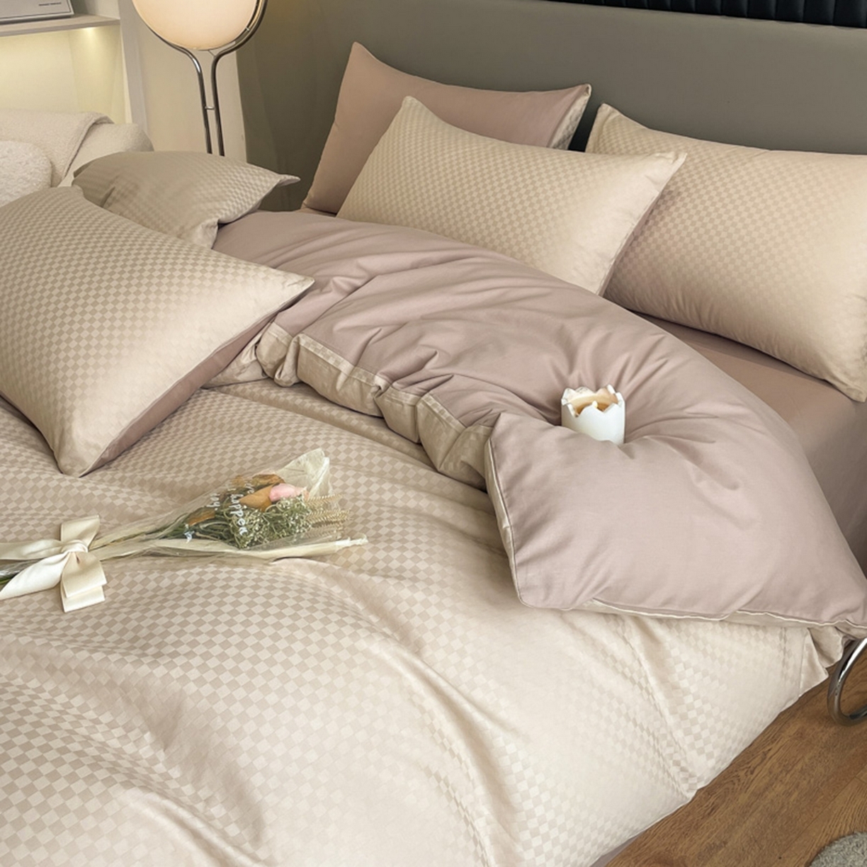 91家纺网 家纺一手货源 找家纺 琪格格纺织 2026新款轻奢长绒棉纯棉高级感提花方格单枕套枕套单件单品枕套 60长绒棉-杏仁+摩卡棕