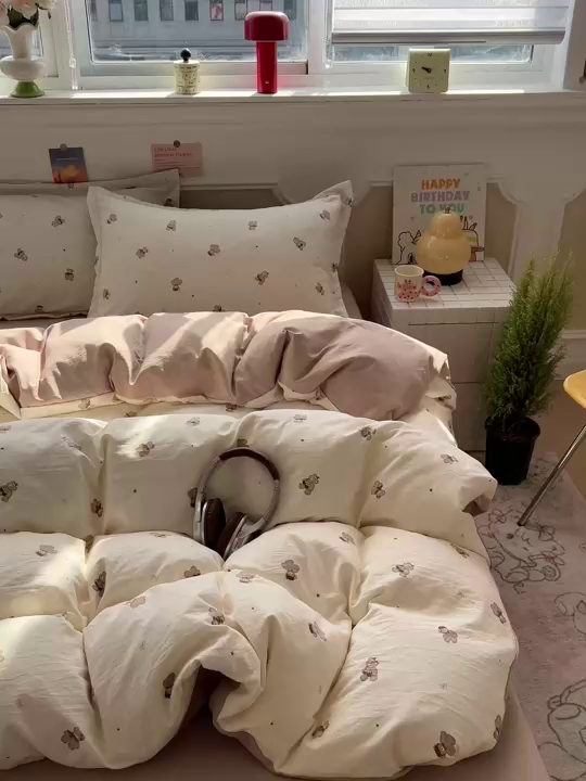 91家纺网 家纺一手货源 找家纺 梦莱斯 2026新款A类古法水洗仿棉云感纱四件套 温暖熊