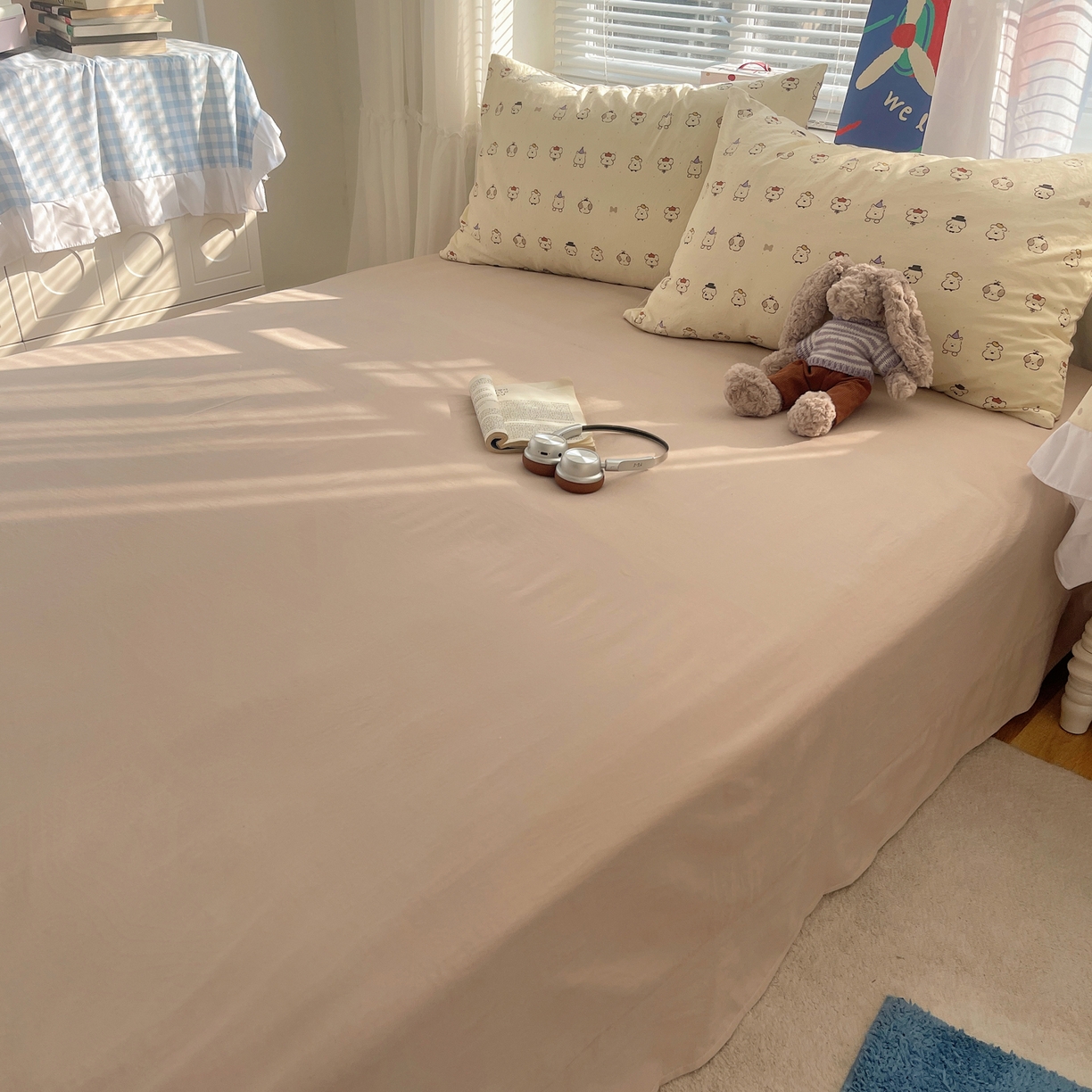 91家纺网 家纺一手货源 找家纺 耀悦家纺 2026新款古法仿棉云朵棉吊边床单童趣四件套-第一弹 狗狗日记