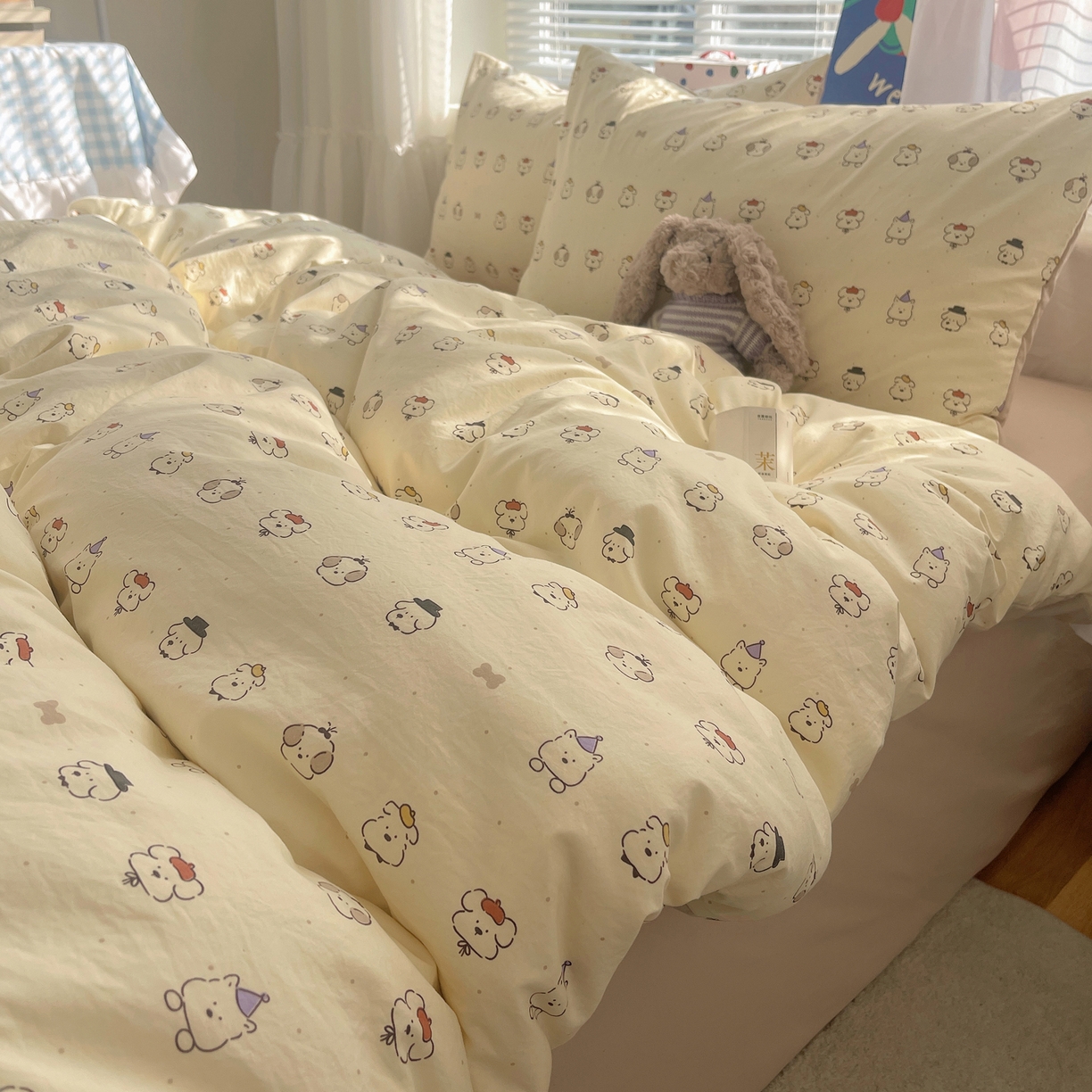 91家纺网 家纺一手货源 找家纺 耀悦家纺 2026新款古法仿棉云朵棉吊边床单童趣四件套-第一弹 狗狗日记