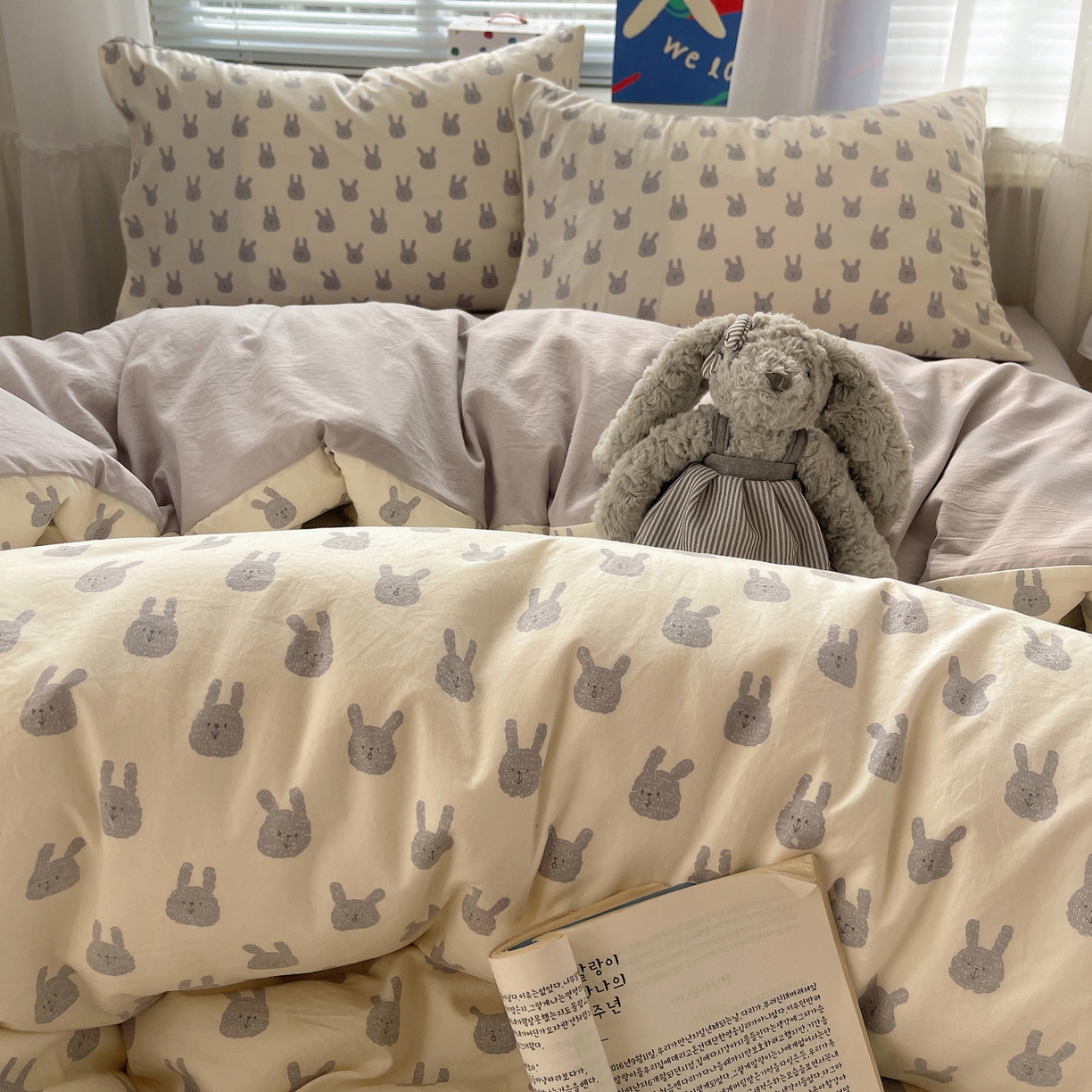 91家纺网 家纺一手货源 找家纺 耀悦家纺 2026新款古法仿棉云朵棉吊边床单童趣四件套-第一弹 兔梦泽