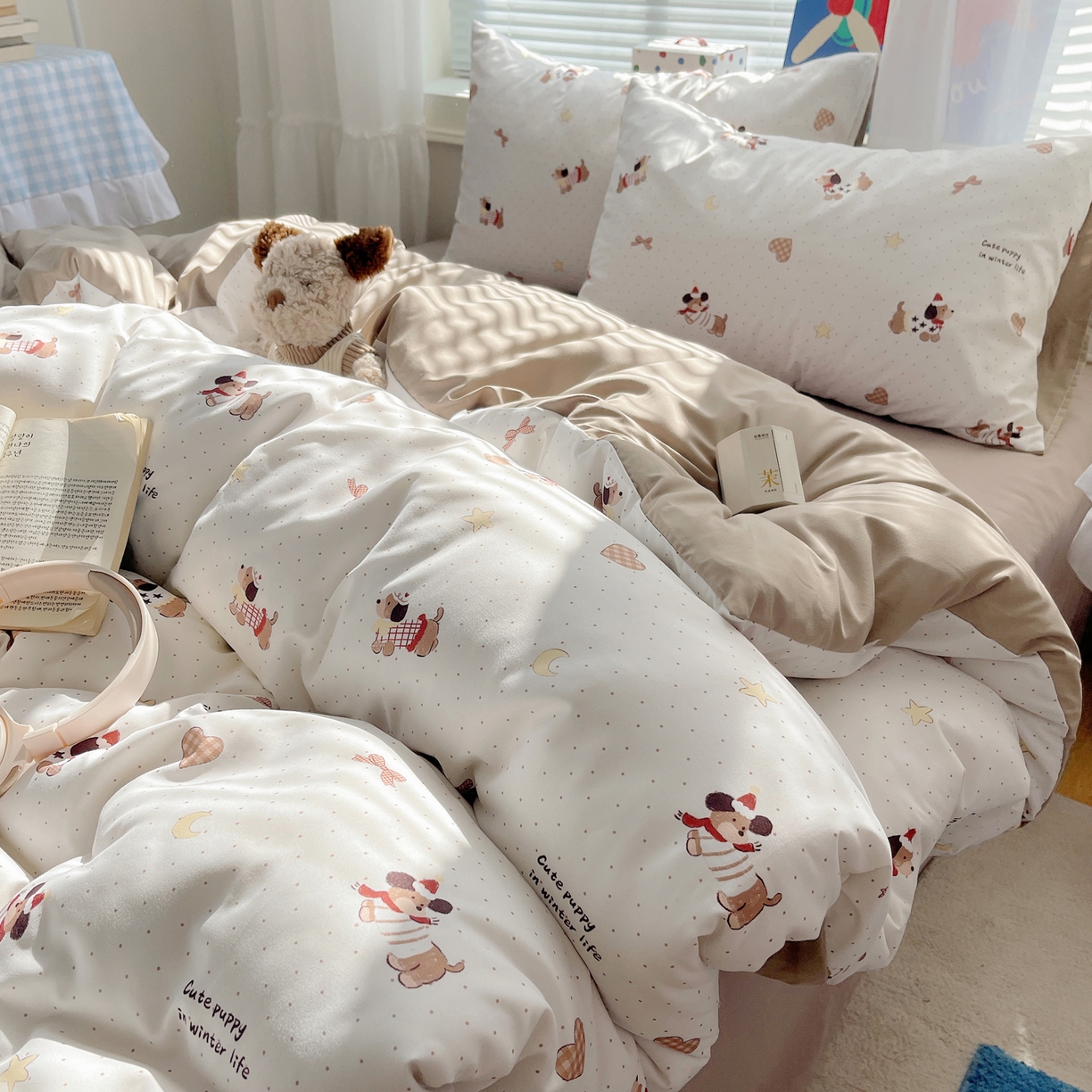 91家纺网 家纺一手货源 找家纺 耀悦家纺 2026新款古法仿棉云朵棉吊边床单童趣四件套-第一弹 星月波点腊肠狗