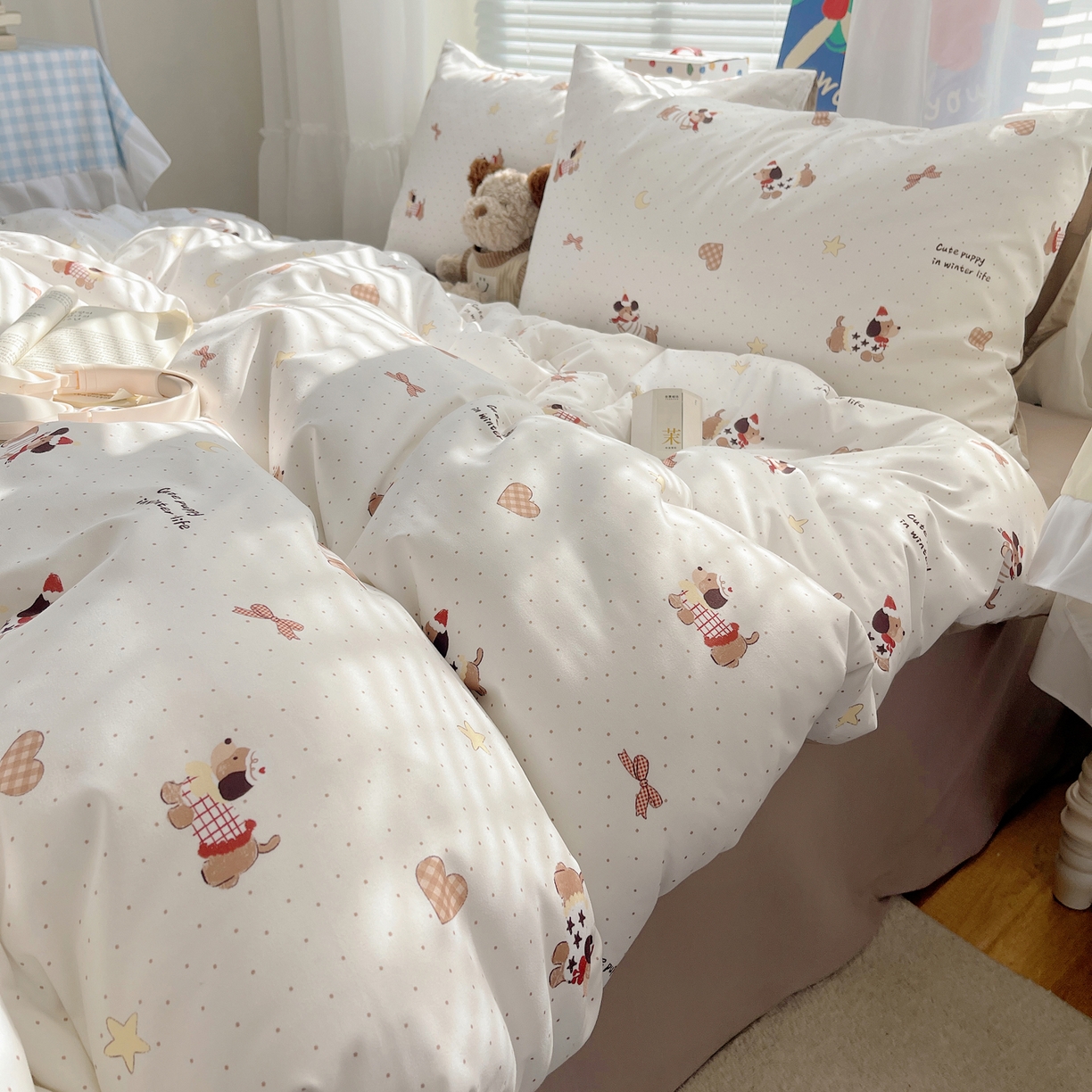 91家纺网 家纺一手货源 找家纺 耀悦家纺 2026新款古法仿棉云朵棉吊边床单童趣四件套-第一弹 星月波点腊肠狗