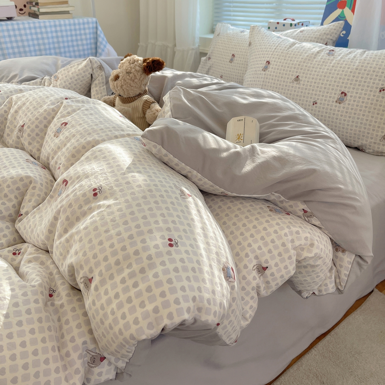 91家纺网 家纺一手货源 找家纺 耀悦家纺 2026新款古法仿棉云朵棉吊边床单童趣四件套-第一弹 芋泥波波兔