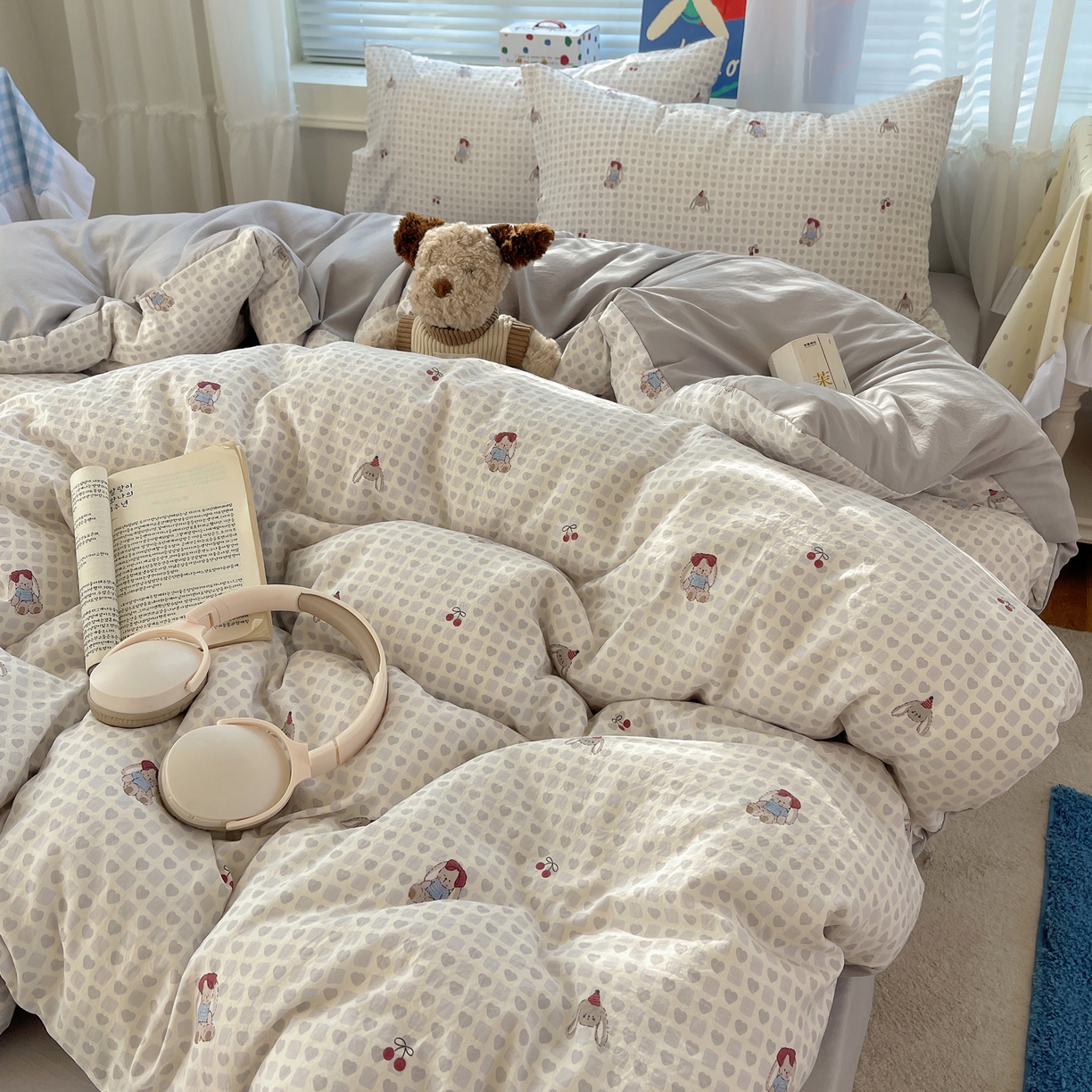 91家纺网 家纺一手货源 找家纺 耀悦家纺 2026新款古法仿棉云朵棉吊边床单童趣四件套-第一弹 芋泥波波兔