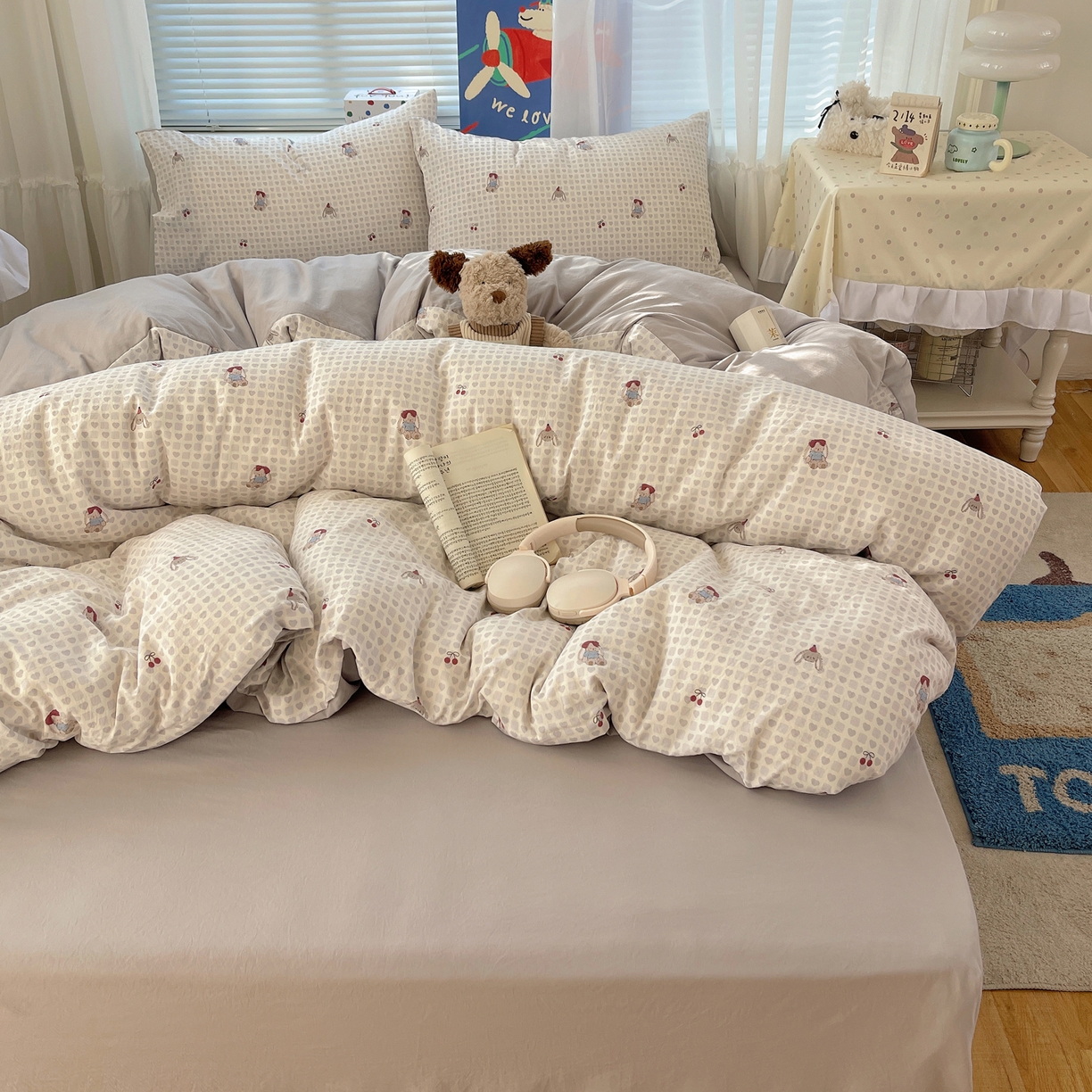 91家纺网 家纺一手货源 找家纺 耀悦家纺 2026新款古法仿棉云朵棉吊边床单童趣四件套-第一弹 芋泥波波兔