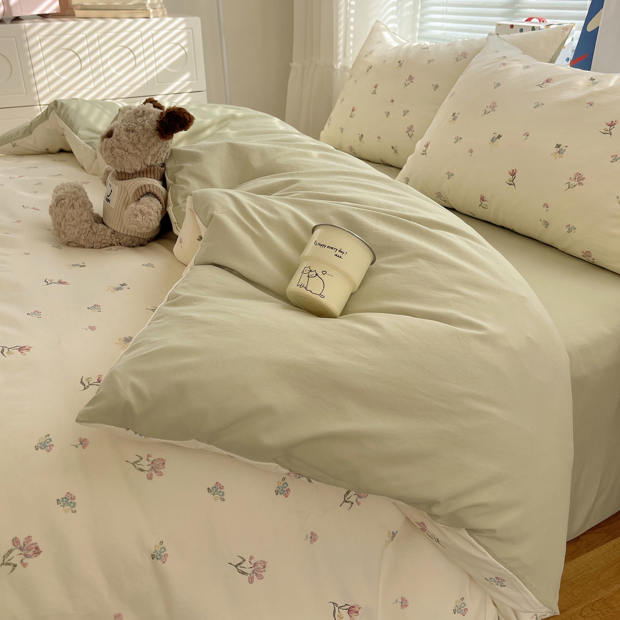 91家纺网 家纺一手货源 找家纺 耀悦家纺 2026新款古法仿棉云朵棉吊边床单童趣四件套-第二弹 芍药与春
