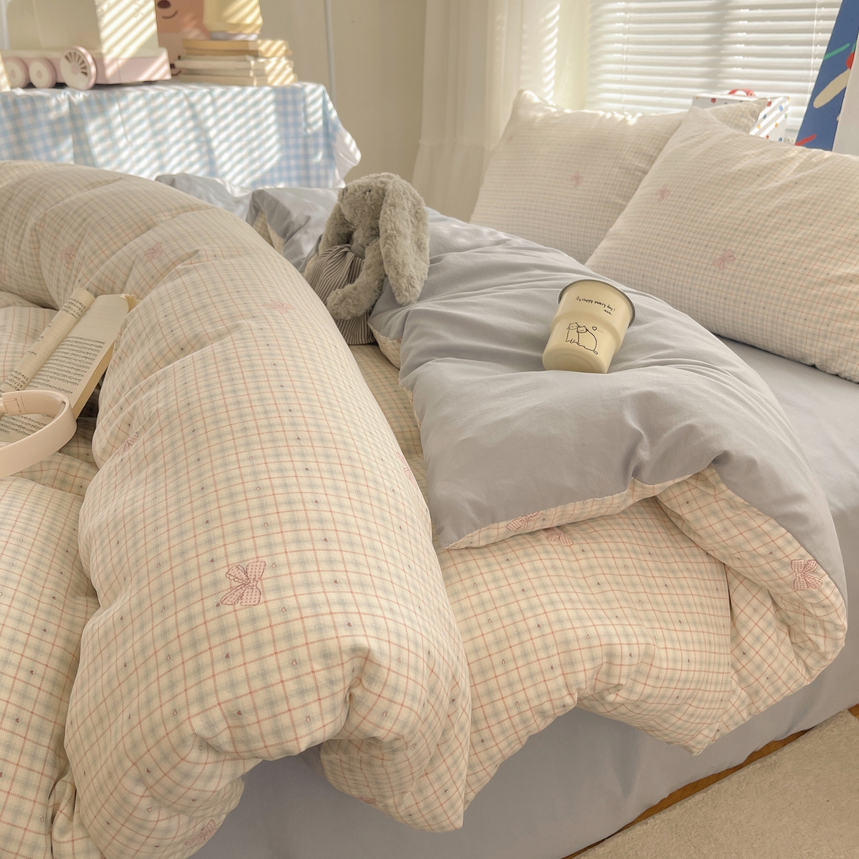 91家纺网 家纺一手货源 找家纺 耀悦家纺 2026新款古法仿棉云朵棉吊边床单童趣四件套-第二弹 休闲蝴蝶结