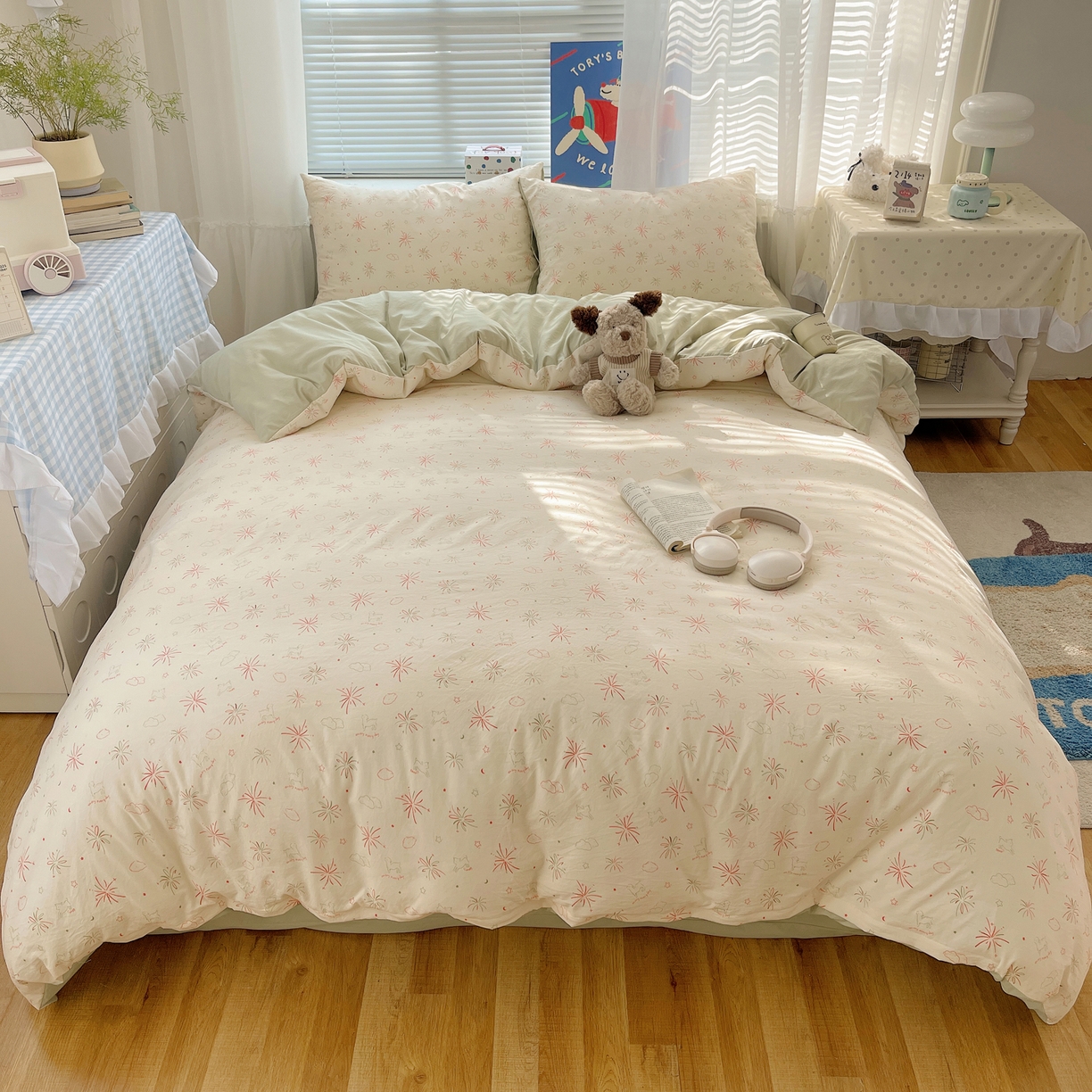 91家纺网 家纺一手货源 找家纺 耀悦家纺 2026新款古法仿棉云朵棉吊边床单童趣四件套-第二弹 烟花梦野